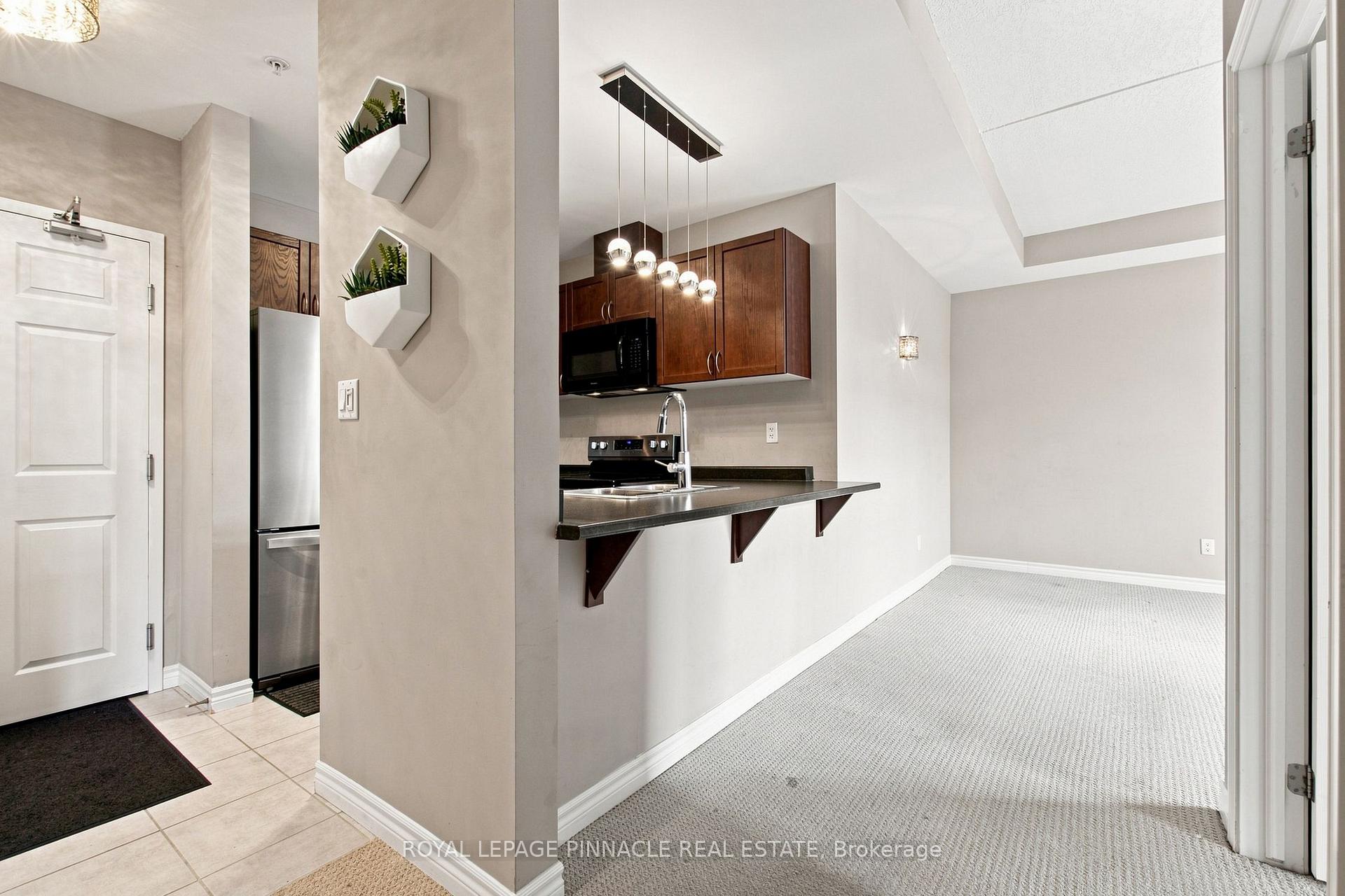 Photo 12 of Unit 201, 2 Colonial Drive, Guelph, Pineridge/Westminster Woods — HOMEH