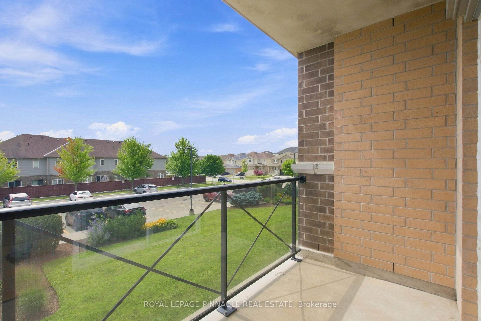 Photo 15 of Unit 201, 2 Colonial Drive, Guelph, Pineridge/Westminster Woods — HOMEH