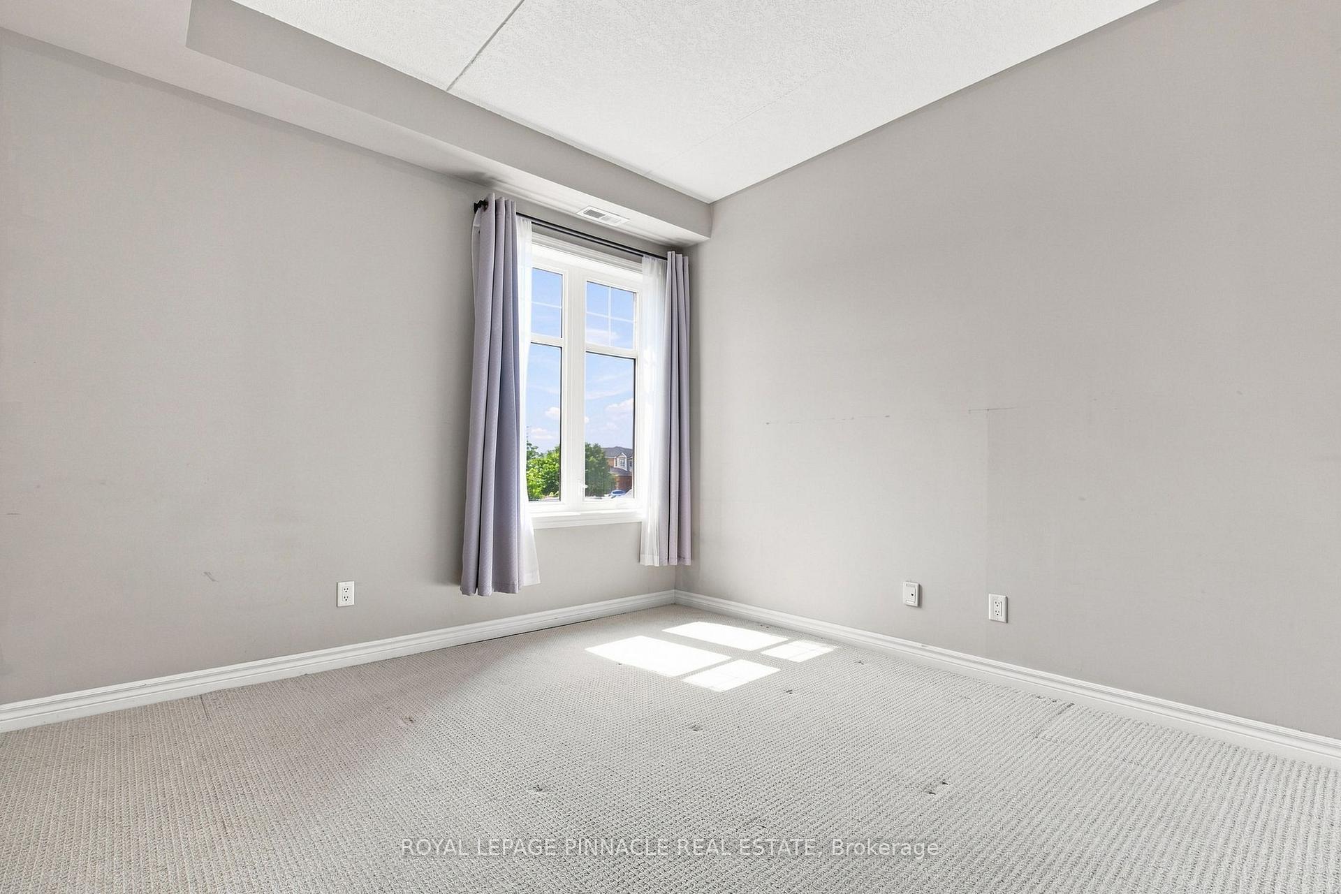 Photo 18 of Unit 201, 2 Colonial Drive, Guelph, Pineridge/Westminster Woods — HOMEH