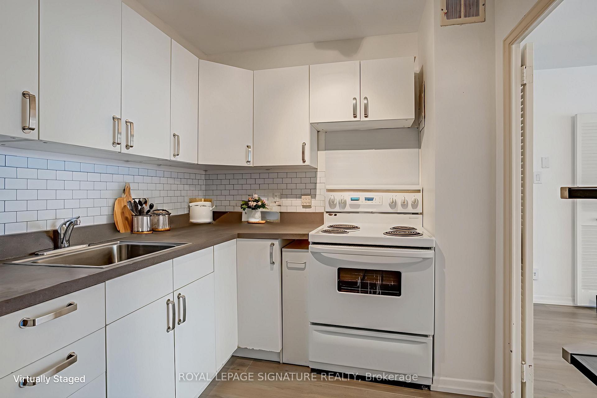 Photo 3 of Unit 401, 60 MontClair Avenue, Toronto, Forest Hill South — HOMEH