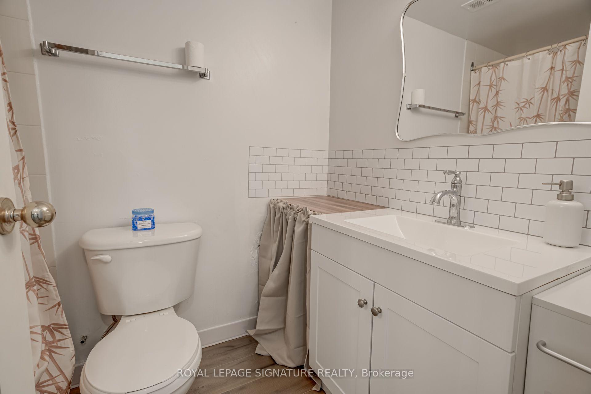 Photo 20 of Unit 401, 60 MontClair Avenue, Toronto, Forest Hill South — HOMEH