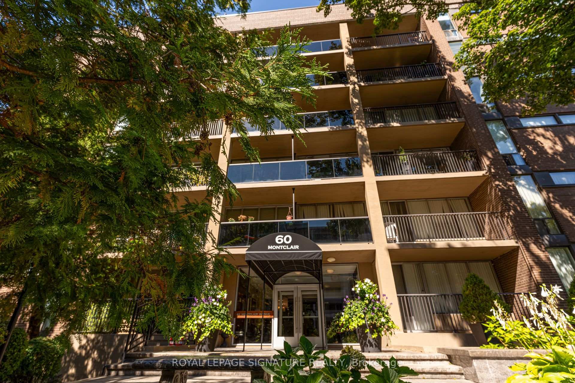 Photo 33 of Unit 401, 60 MontClair Avenue, Toronto, Forest Hill South — HOMEH