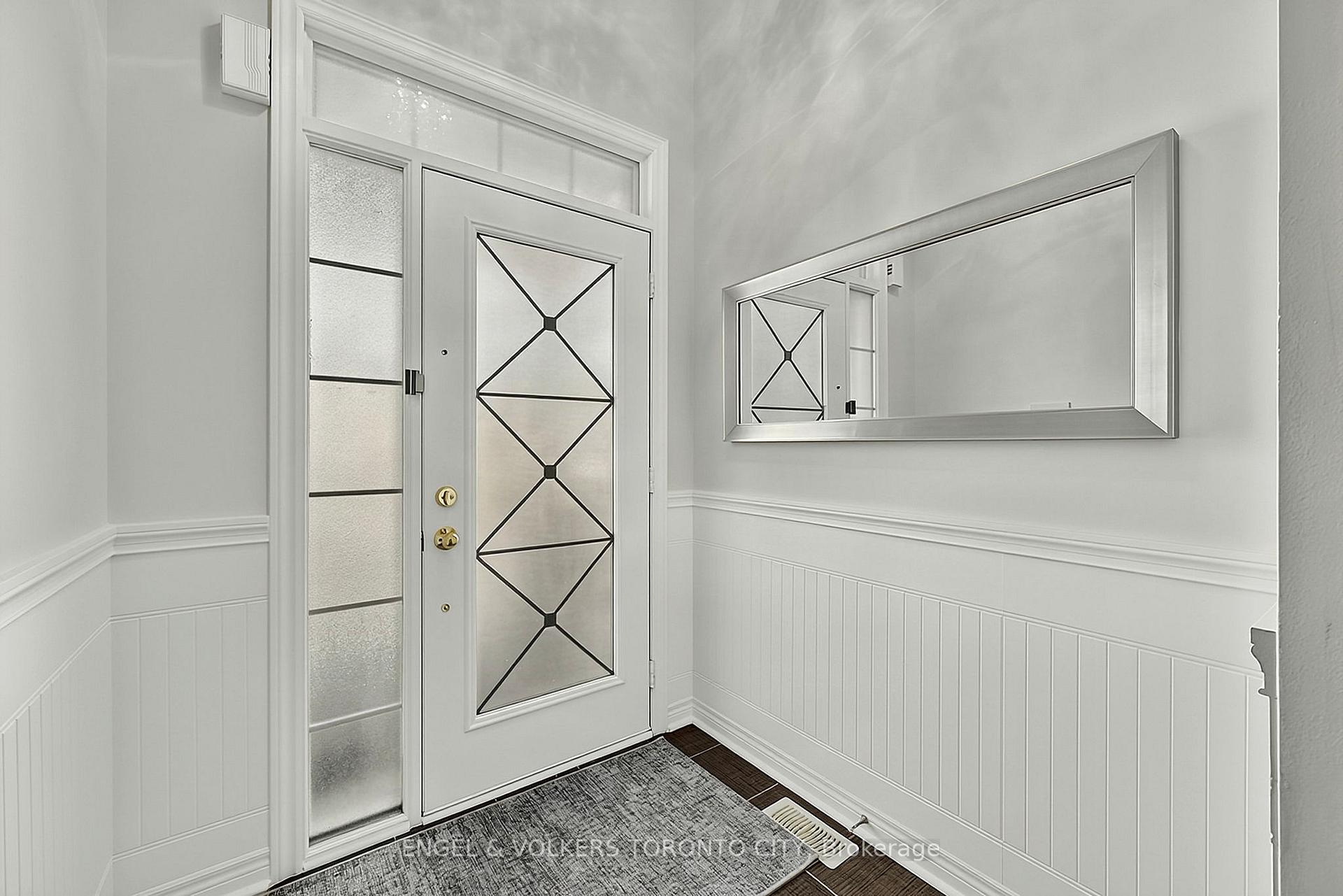 Photo 5 of 249 Sandale Road, Whitchurch-Stouffville, Stouffville — HOMEH