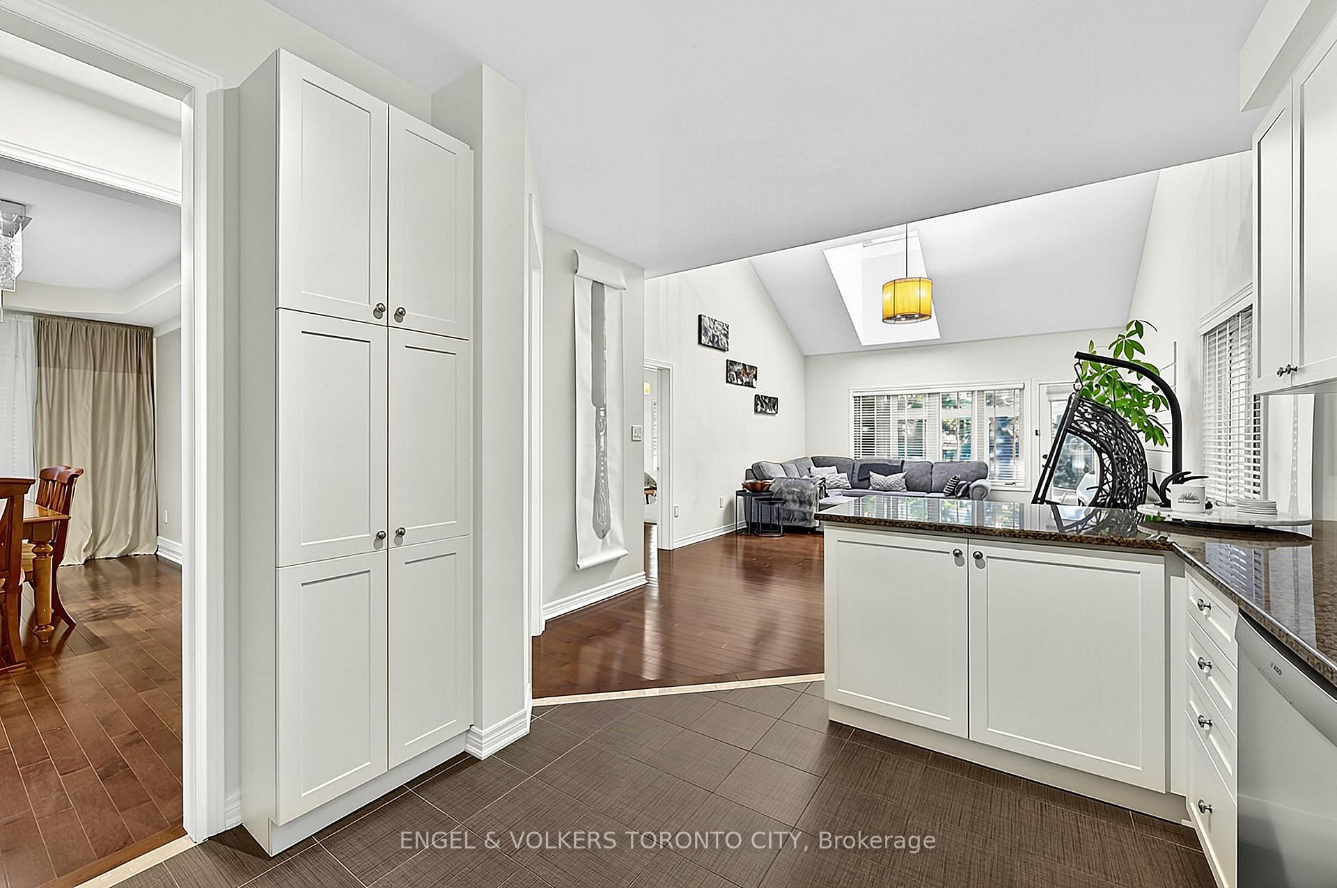 Photo 14 of 249 Sandale Road, Whitchurch-Stouffville, Stouffville — HOMEH