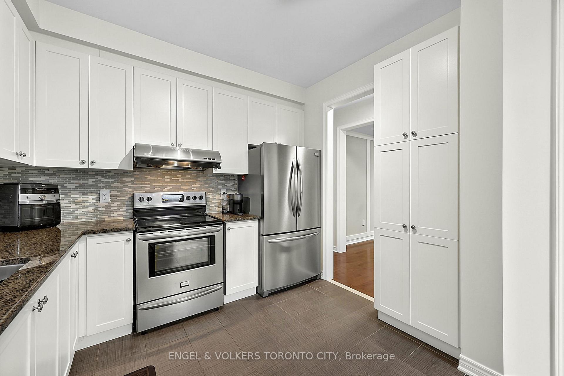 Photo 15 of 249 Sandale Road, Whitchurch-Stouffville, Stouffville — HOMEH