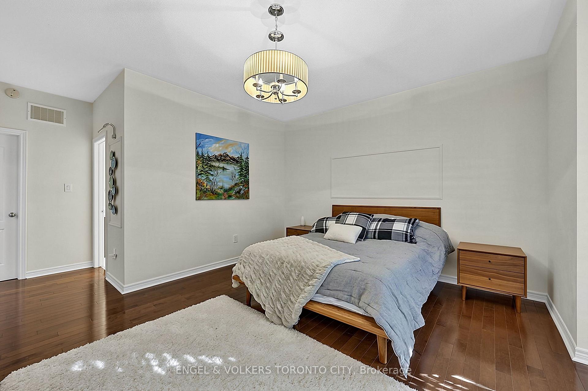 Photo 25 of 249 Sandale Road, Whitchurch-Stouffville, Stouffville — HOMEH