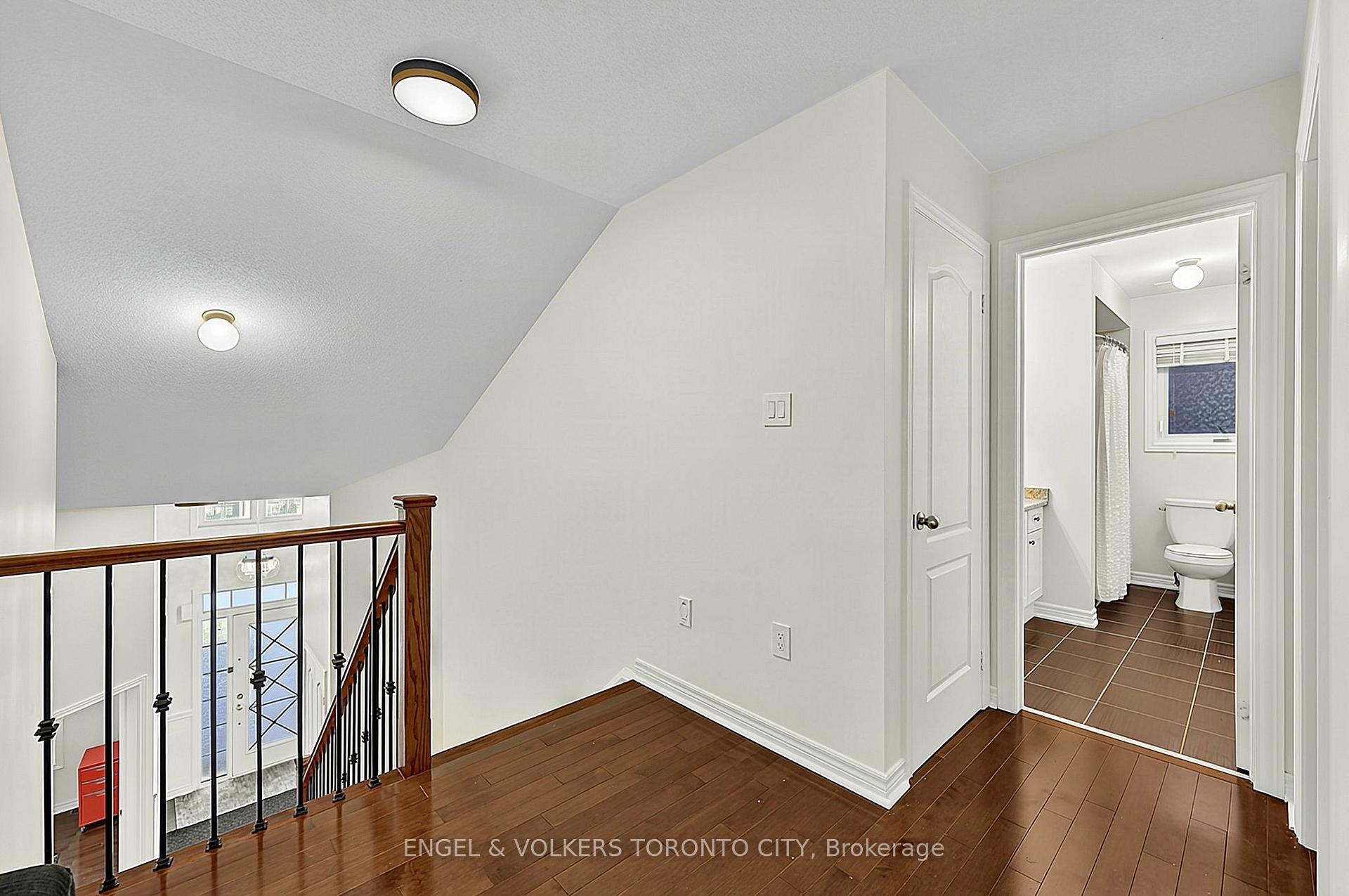 Photo 32 of 249 Sandale Road, Whitchurch-Stouffville, Stouffville — HOMEH