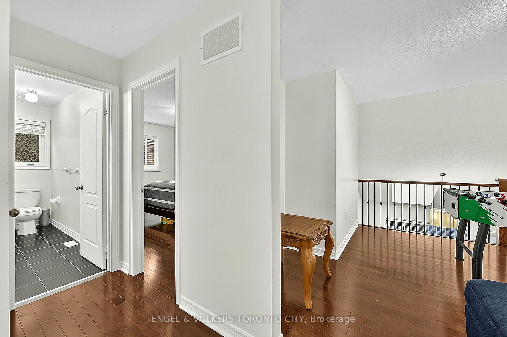 Photo 33 of 249 Sandale Road, Whitchurch-Stouffville, Stouffville — HOMEH