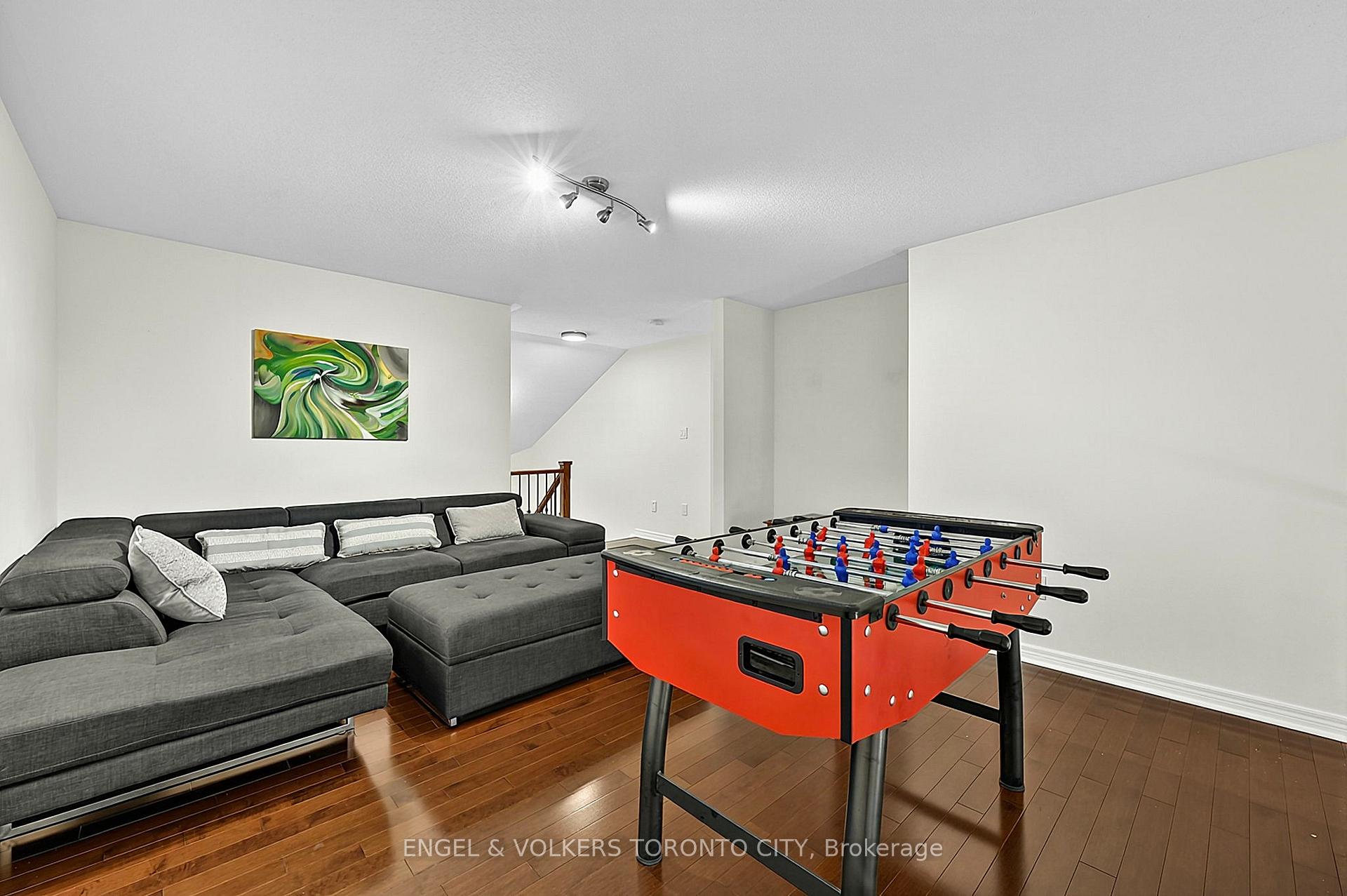 Photo 35 of 249 Sandale Road, Whitchurch-Stouffville, Stouffville — HOMEH