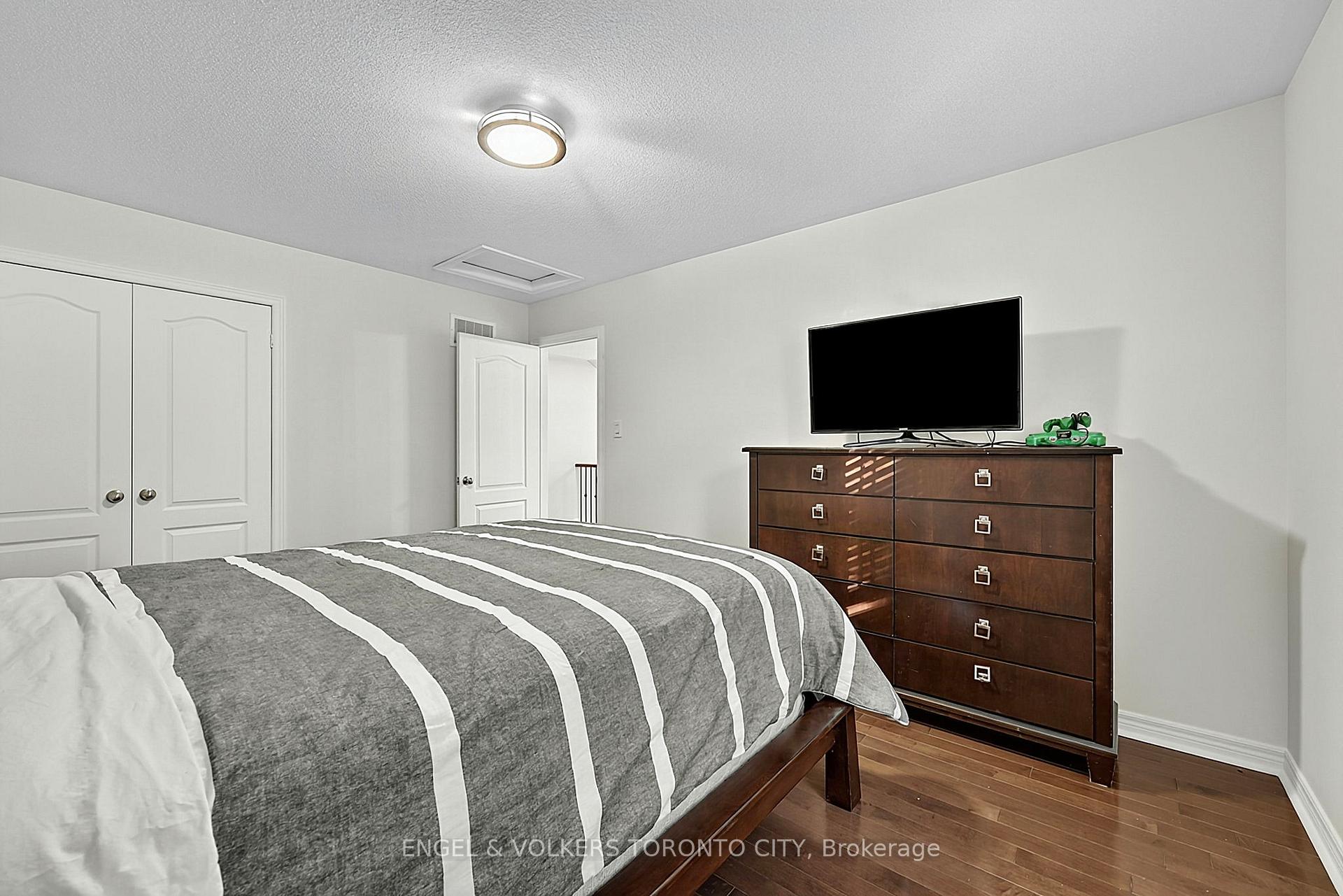 Photo 37 of 249 Sandale Road, Whitchurch-Stouffville, Stouffville — HOMEH