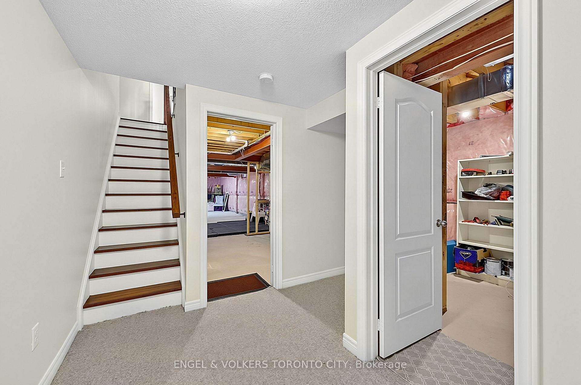 Photo 39 of 249 Sandale Road, Whitchurch-Stouffville, Stouffville — HOMEH