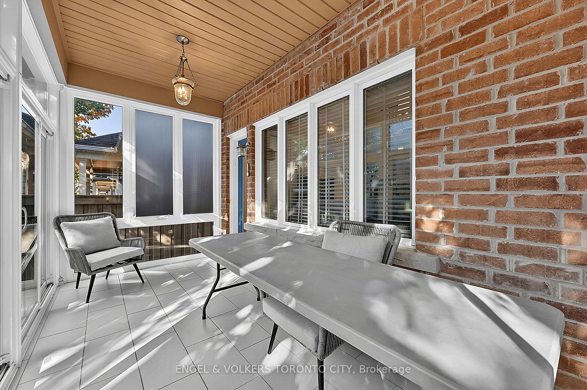 Photo 41 of 249 Sandale Road, Whitchurch-Stouffville, Stouffville — HOMEH