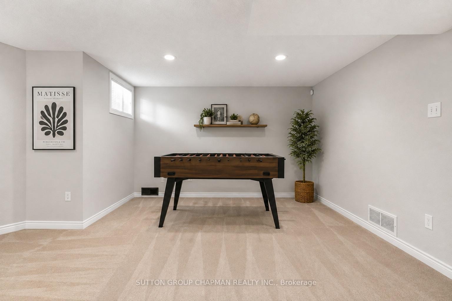 Photo 26 of 1645 Devos Drive, London, North C — HOMEH
