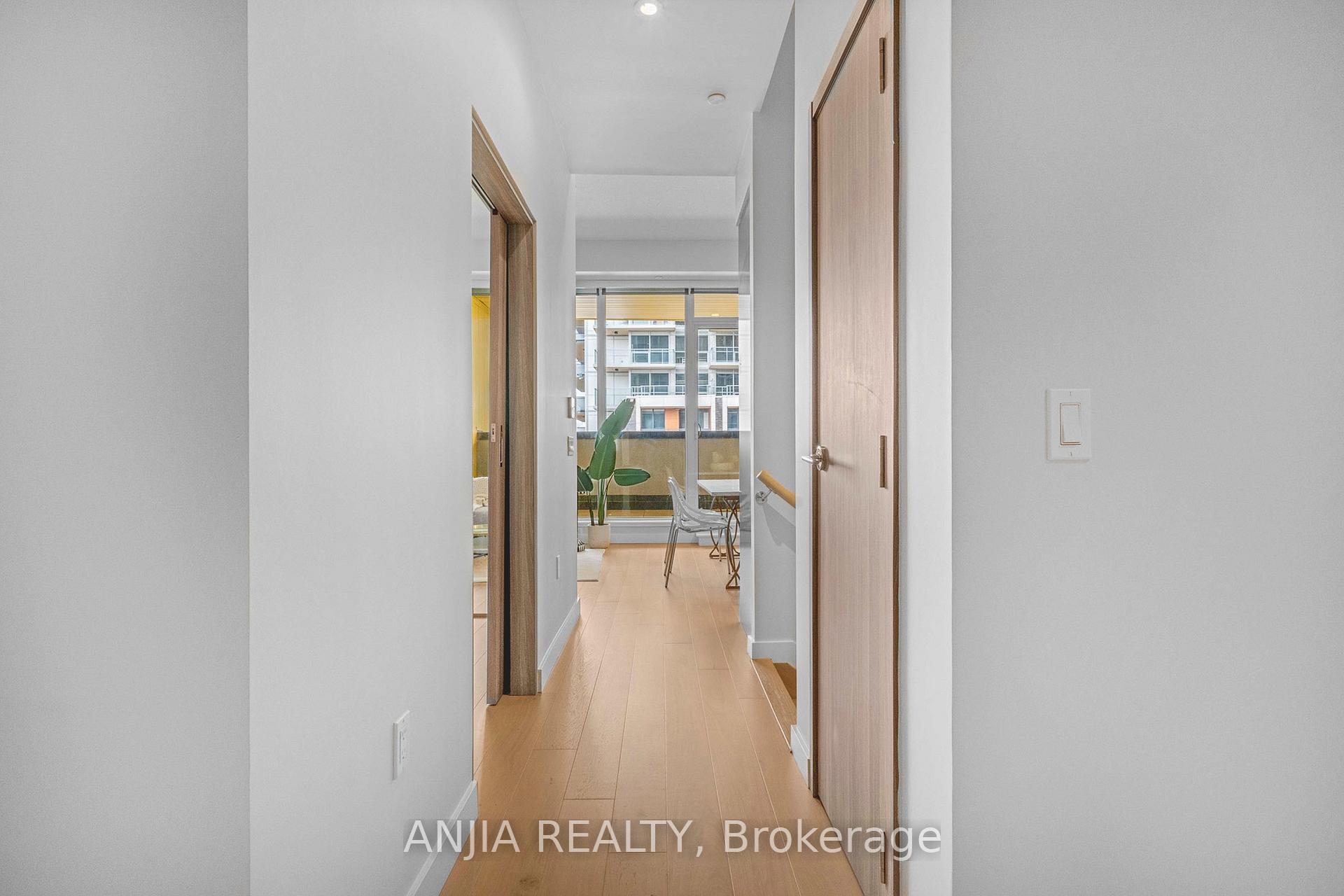 Photo 6 of Unit TH607, 85 McMahon Drive, North York, Bayview Village — HOMEH
