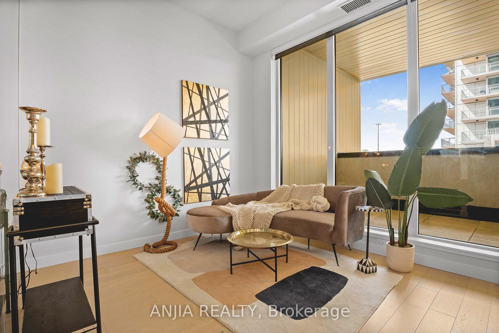 Photo 7 of Unit TH607, 85 McMahon Drive, North York, Bayview Village — HOMEH