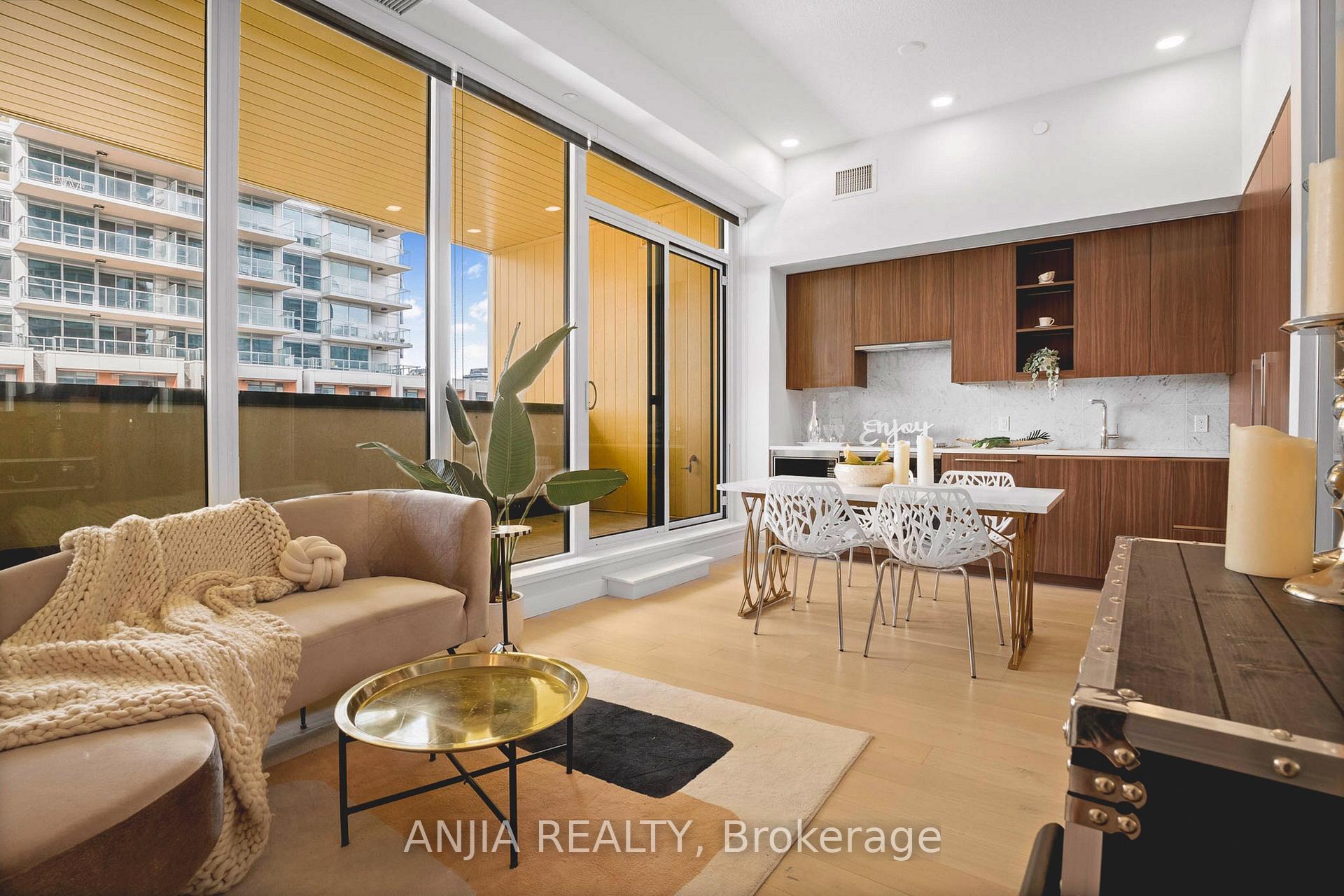 Photo 8 of Unit TH607, 85 McMahon Drive, North York, Bayview Village — HOMEH
