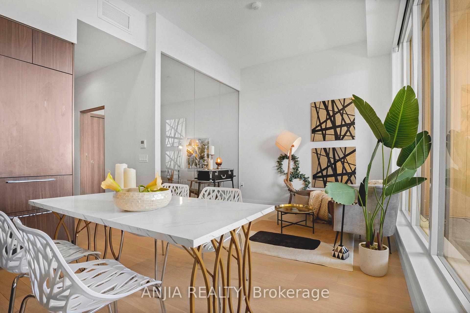 Photo 10 of Unit TH607, 85 McMahon Drive, North York, Bayview Village — HOMEH