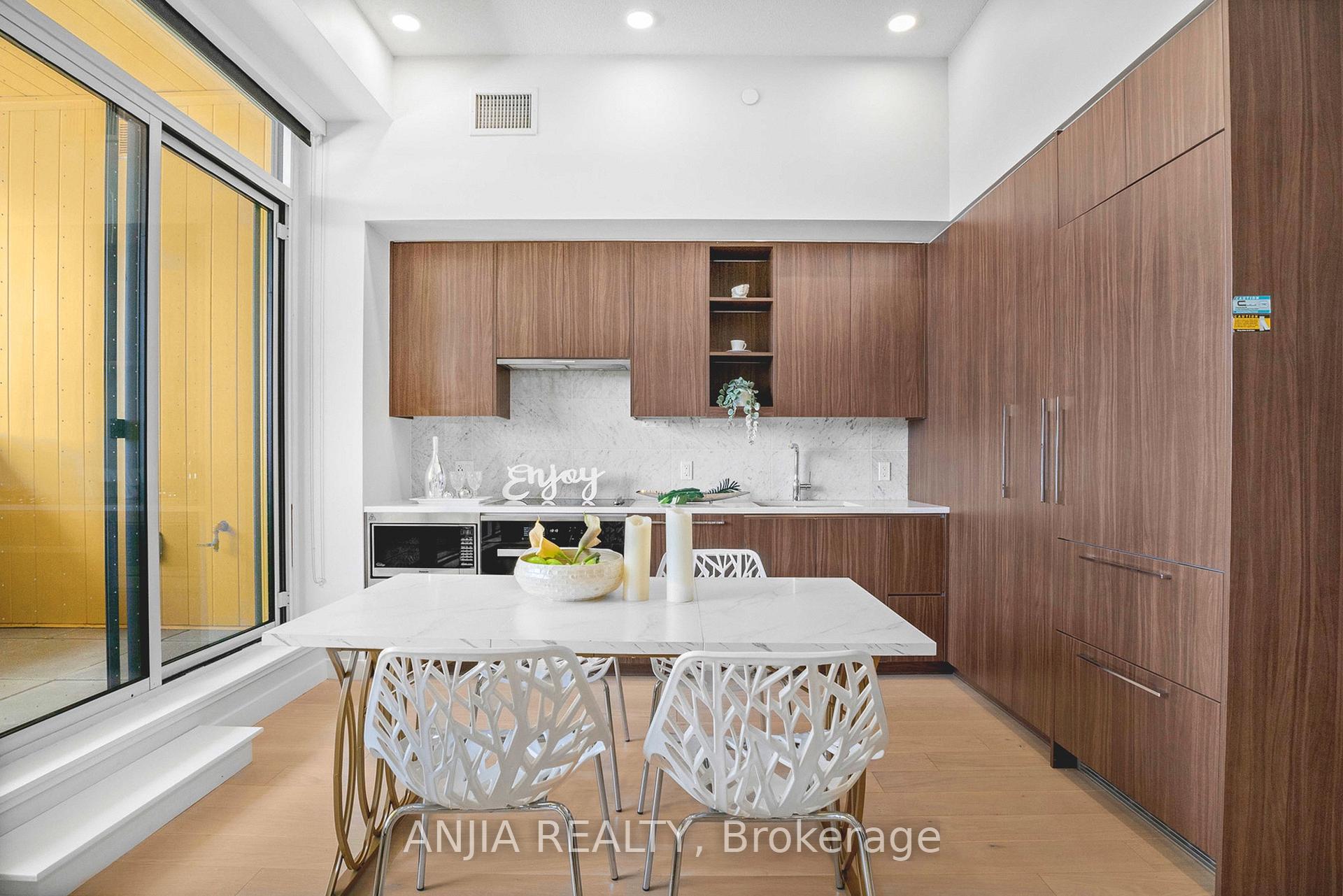 Photo 12 of Unit TH607, 85 McMahon Drive, North York, Bayview Village — HOMEH