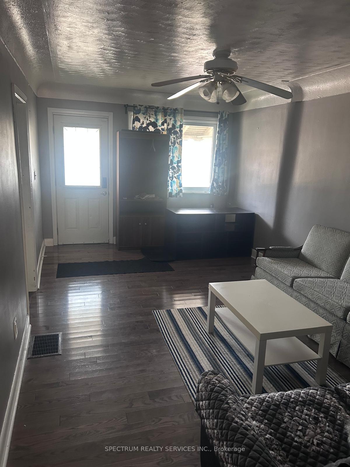 Photo 11 of 37 Hope Avenue, Hamilton, Crown Point — HOMEH