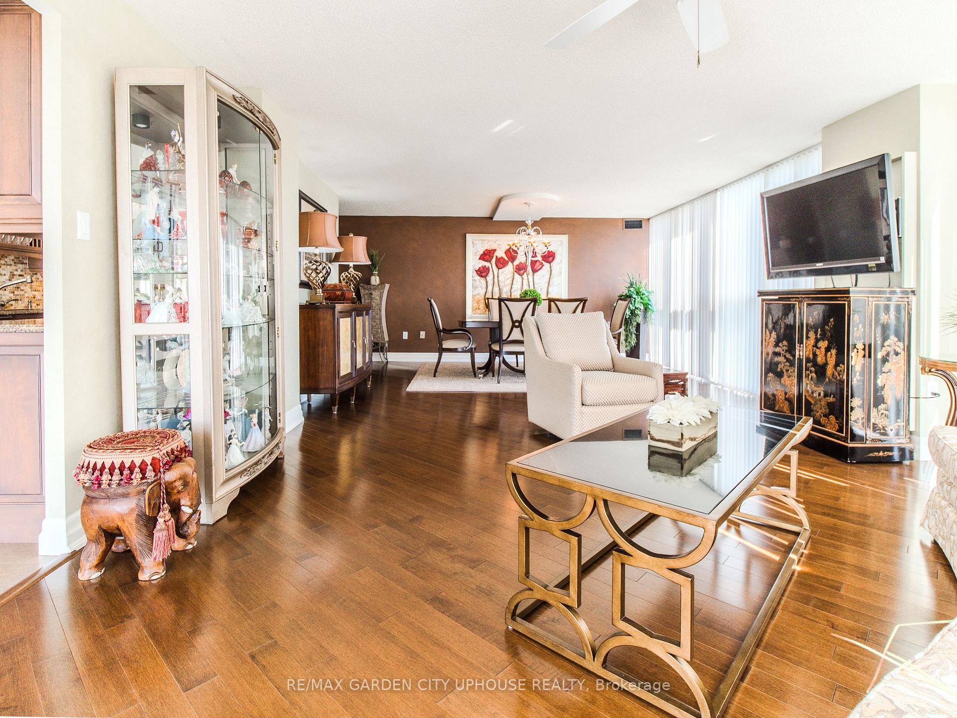 Photo 5 of Unit 708, 162 Martindale Road, St. Catharines, Grapeview — HOMEH