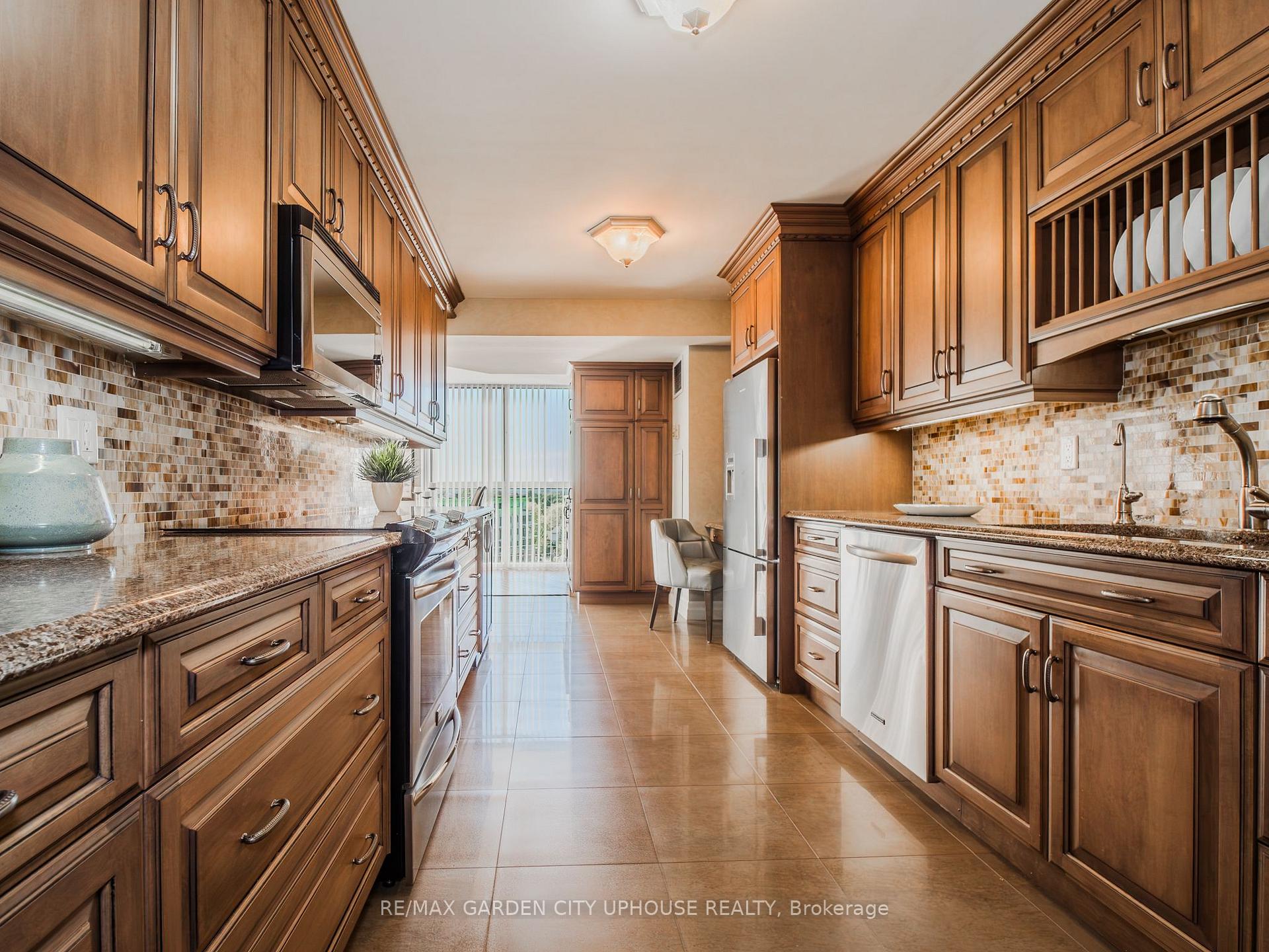 Photo 9 of Unit 708, 162 Martindale Road, St. Catharines, Grapeview — HOMEH