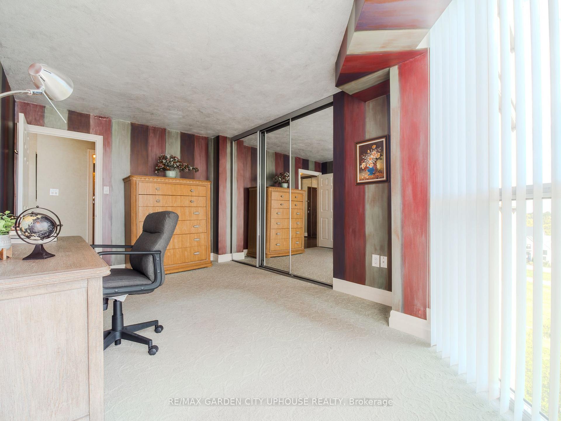 Photo 13 of Unit 708, 162 Martindale Road, St. Catharines, Grapeview — HOMEH