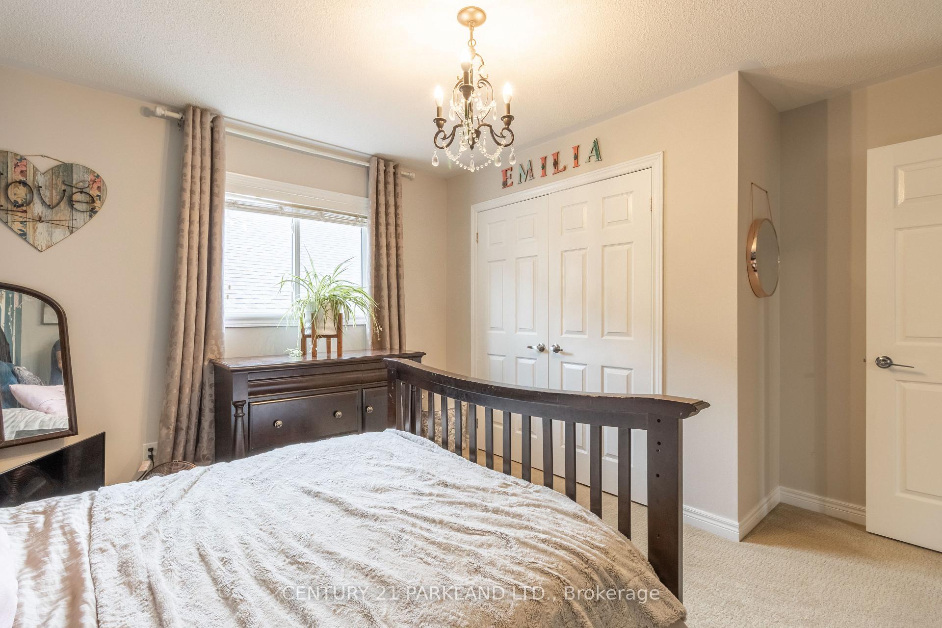 Photo 35 of 18 Napier Court, Whitby, Brooklin — HOMEH