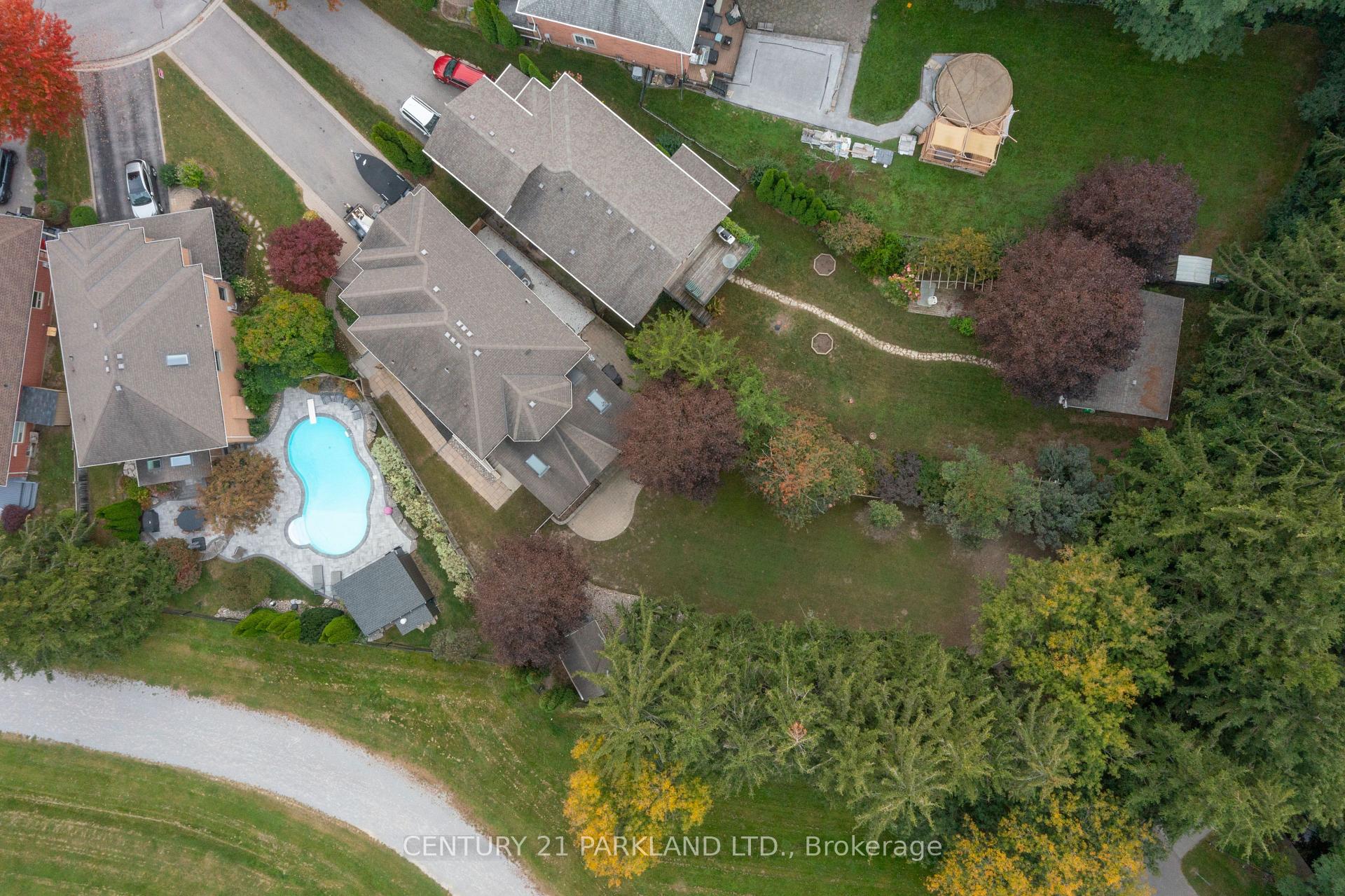 Photo 49 of 18 Napier Court, Whitby, Brooklin — HOMEH