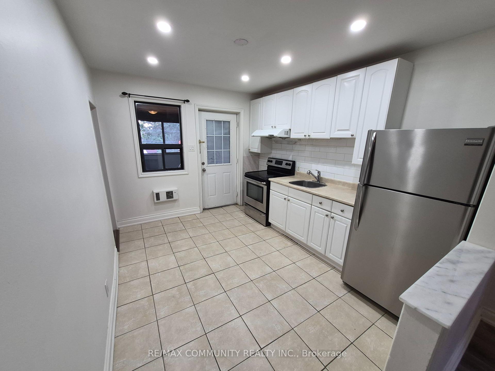 Photo 8 of 636 Vaughan Road, Toronto, Oakwood Village — HOMEH