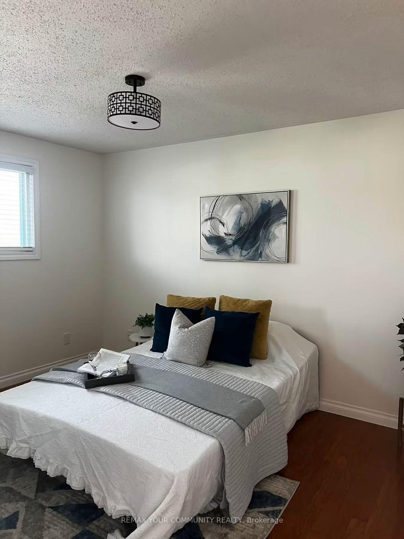 Photo 6 of 34 Beaver Crescent, Brantford, Lynden Hills — HOMEH