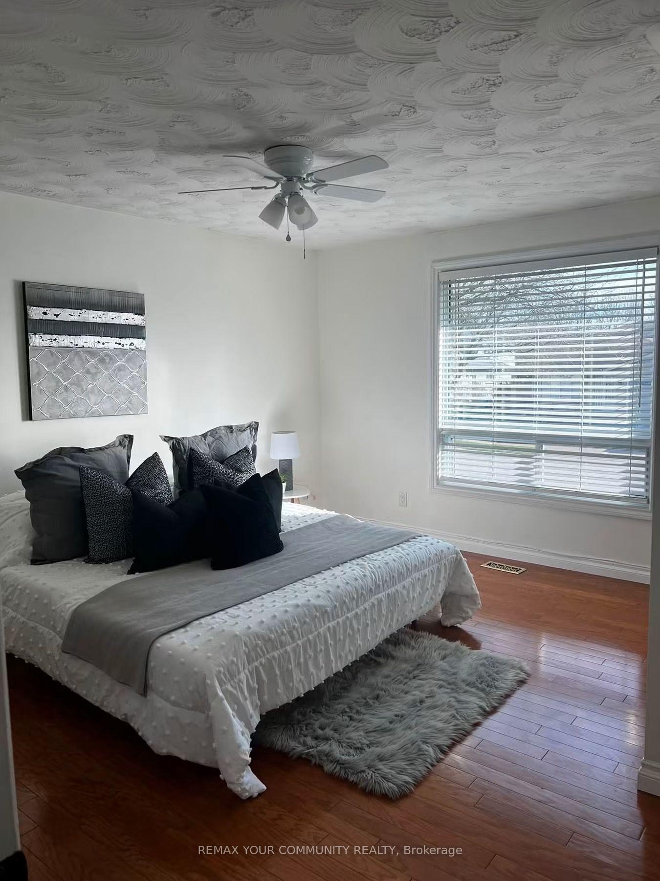 Photo 7 of 34 Beaver Crescent, Brantford, Lynden Hills — HOMEH