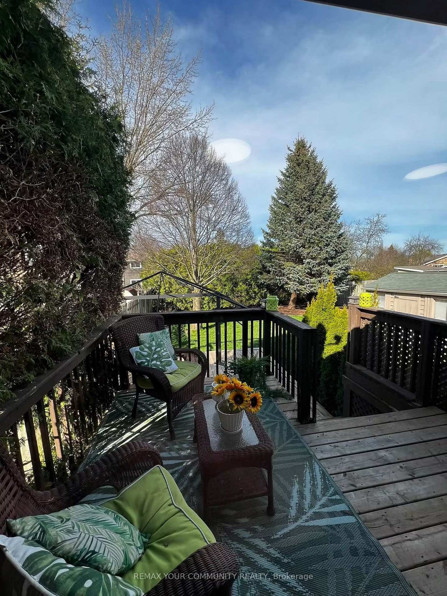 Photo 8 of 34 Beaver Crescent, Brantford, Lynden Hills — HOMEH