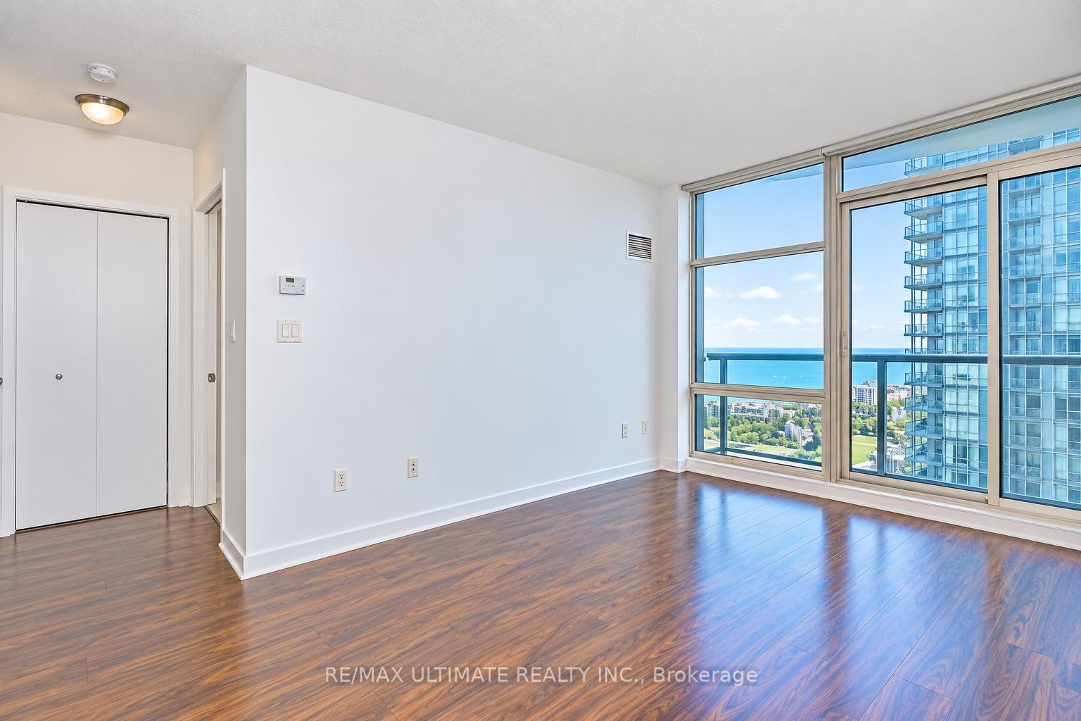 Photo 4 of Unit 4601, 35 Mariner Terrace, Toronto, Waterfront Communities — HOMEH
