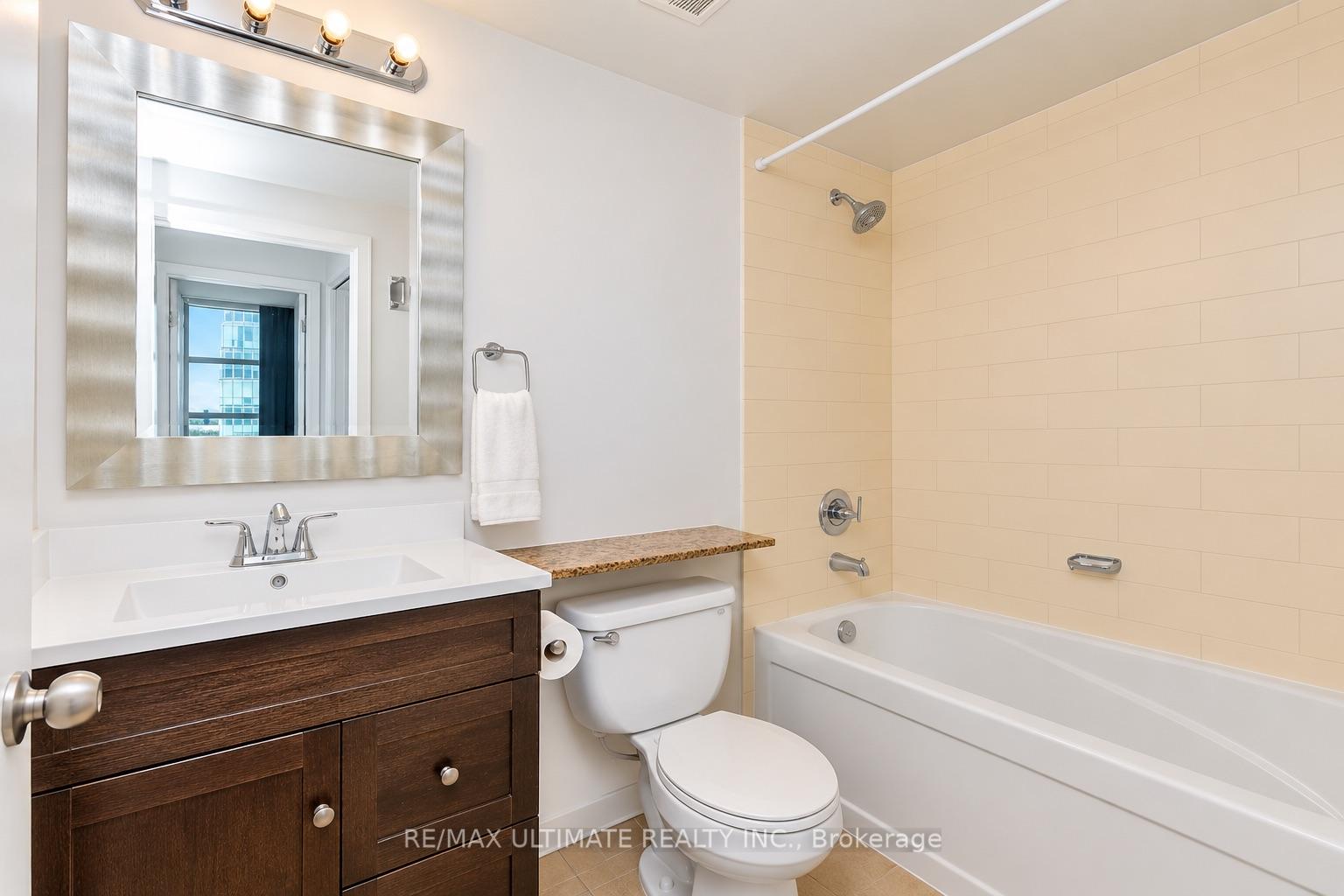 Photo 26 of Unit 4601, 35 Mariner Terrace, Toronto, Waterfront Communities — HOMEH