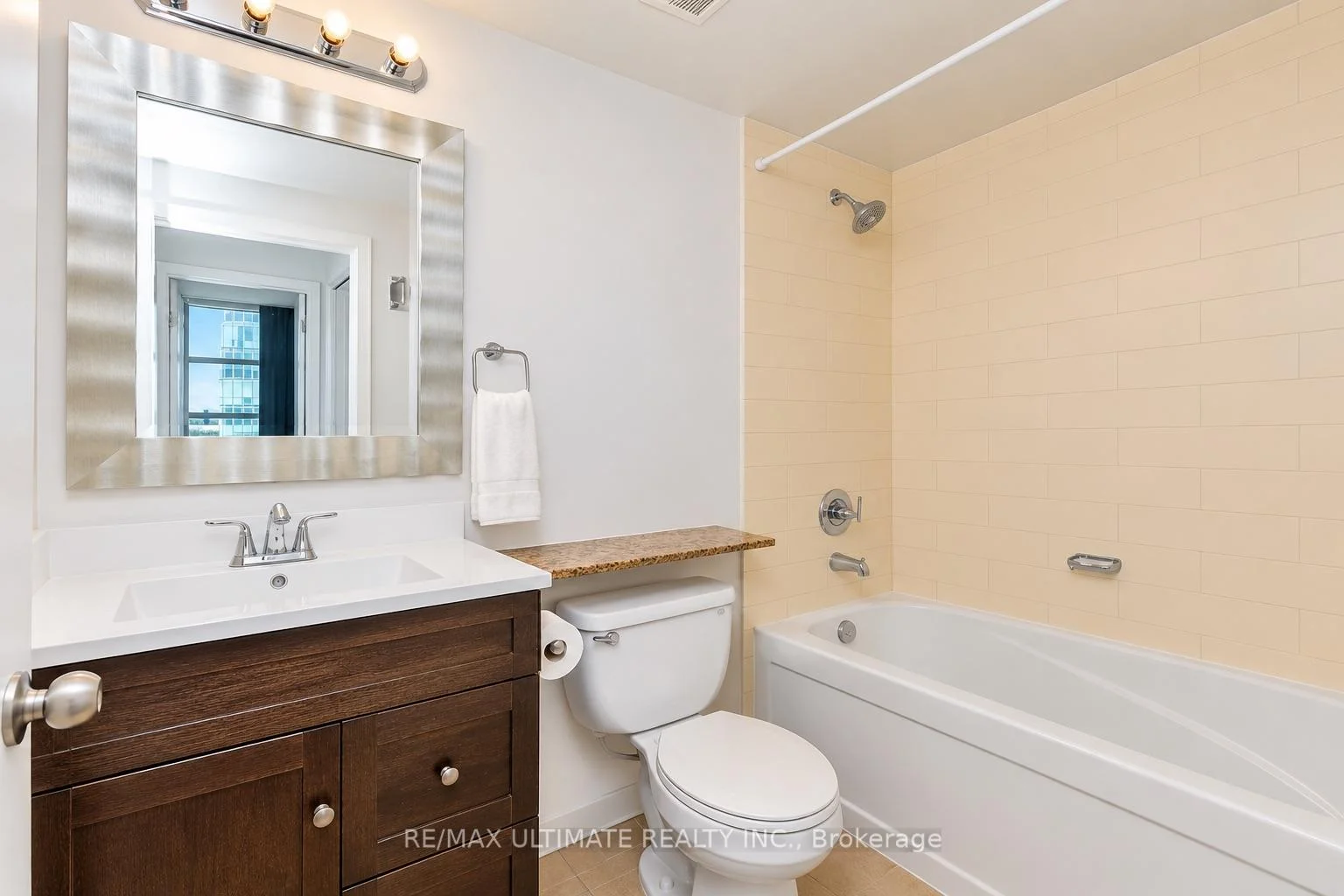 Photo 28 of Unit 4601, 35 Mariner Terrace, Toronto, Waterfront Communities — HOMEH