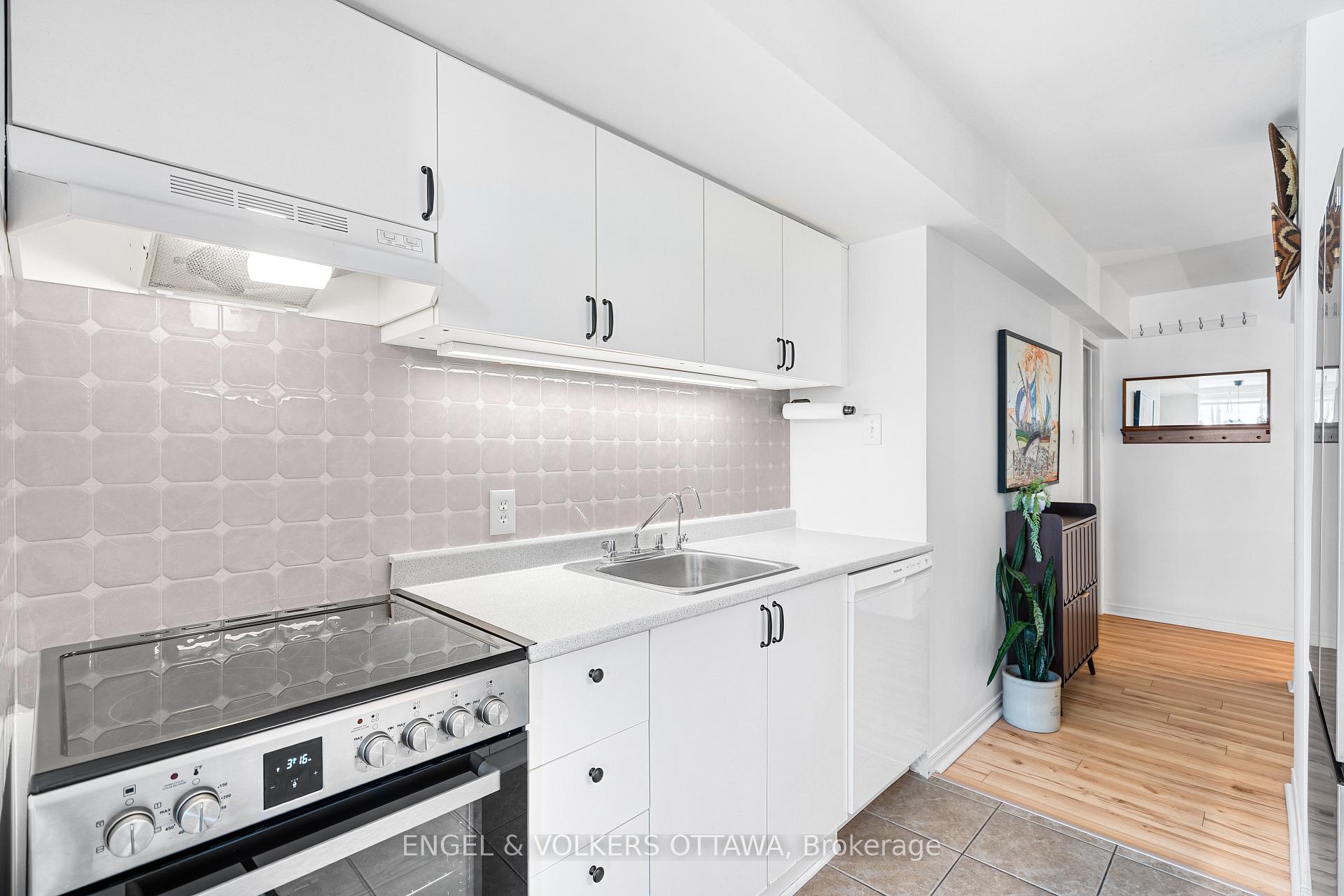 Photo 12 of Unit 3, 4 O'meara Street, Ottawa, Hintonburg — HOMEH