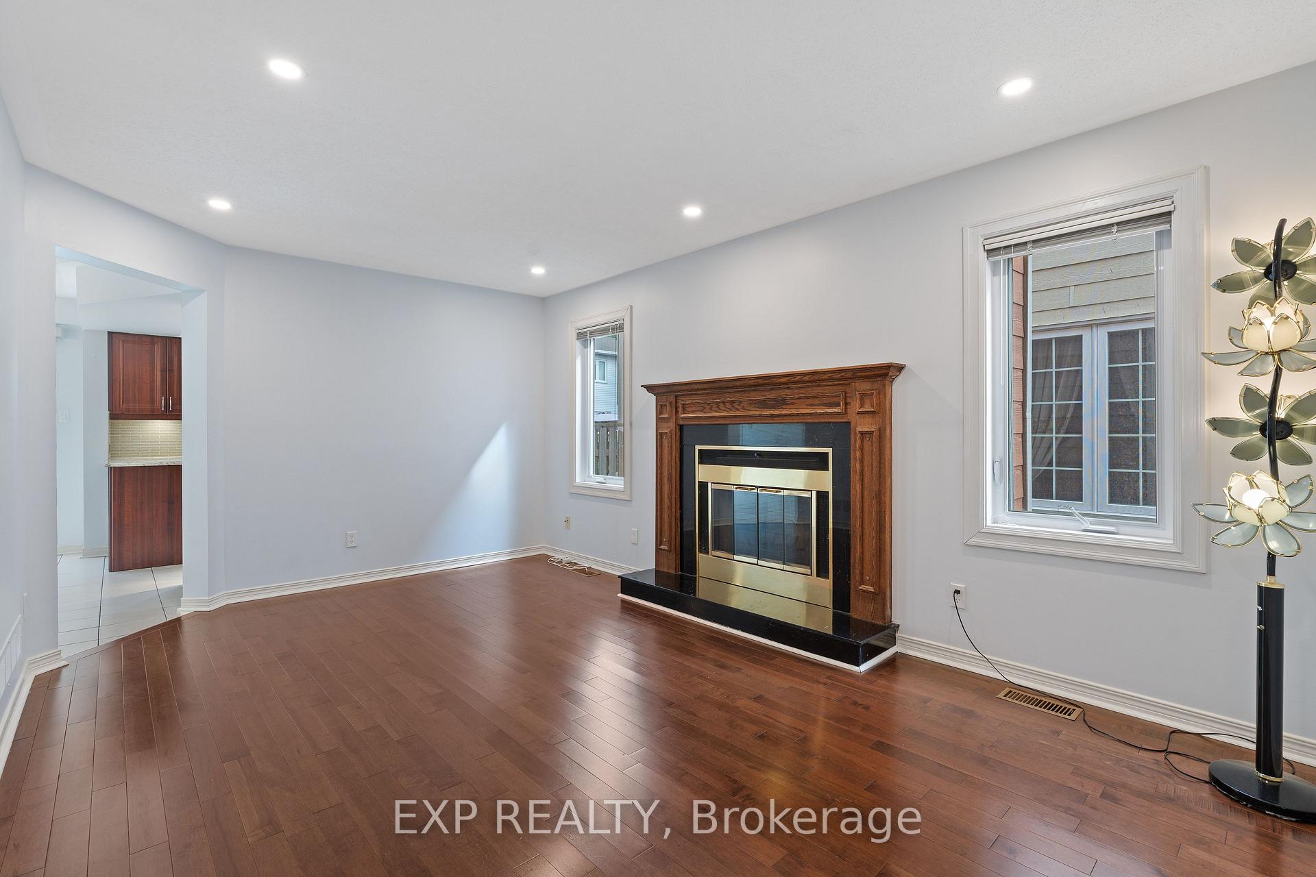 Photo 8 of 1552 Blohm Drive, Ottawa, Hunt Club Park — HOMEH