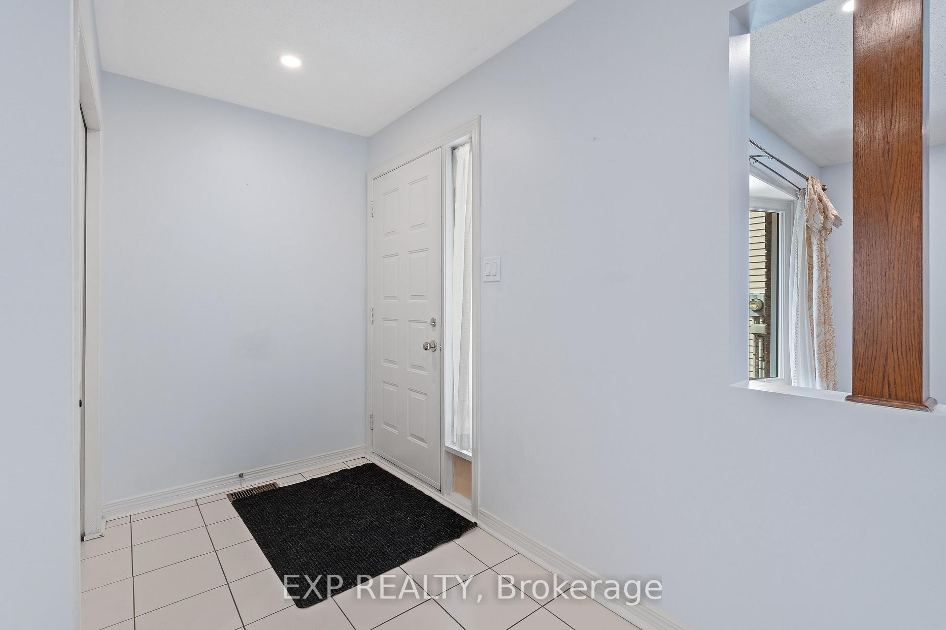 Photo 13 of 1552 Blohm Drive, Ottawa, Hunt Club Park — HOMEH
