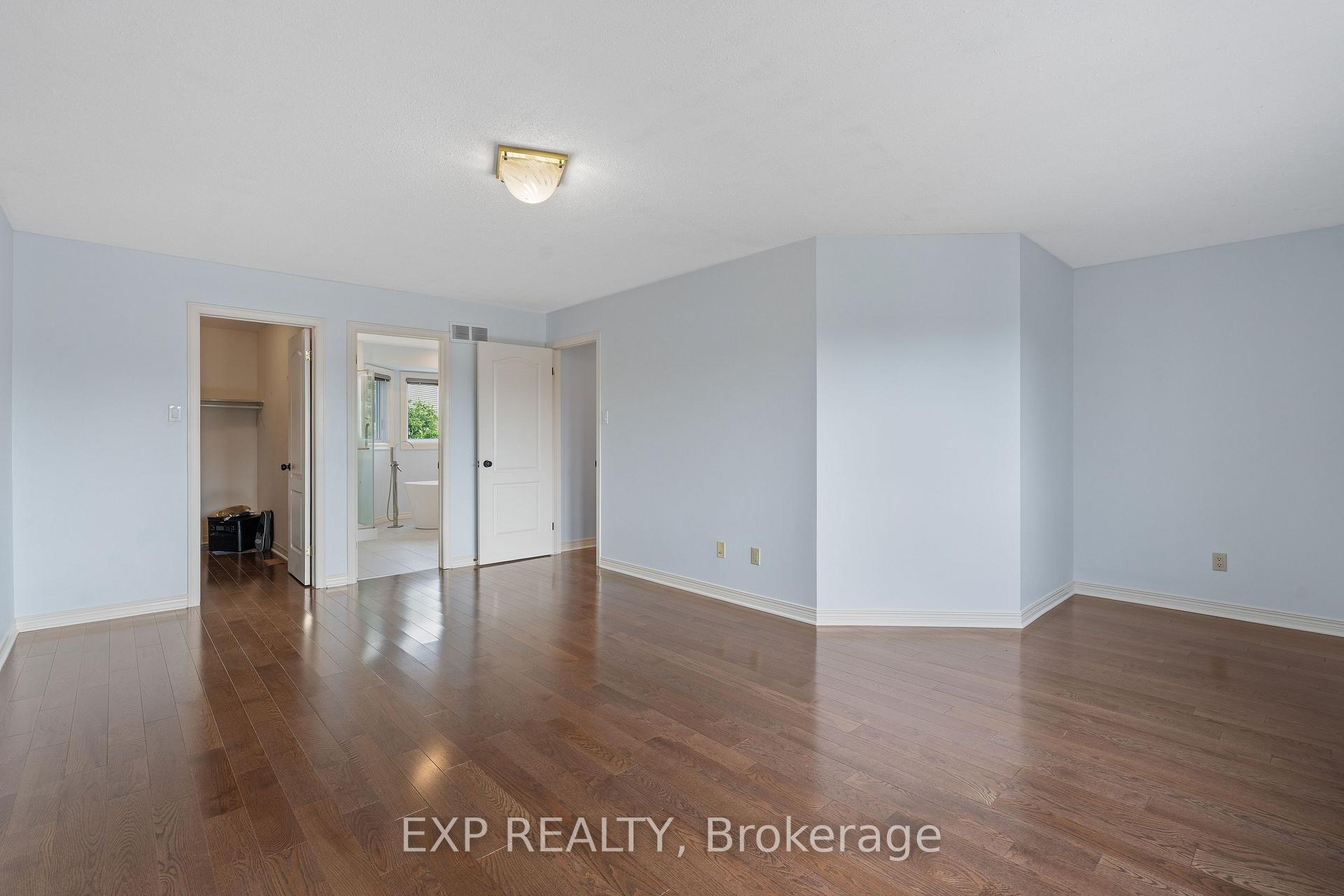 Photo 18 of 1552 Blohm Drive, Ottawa, Hunt Club Park — HOMEH