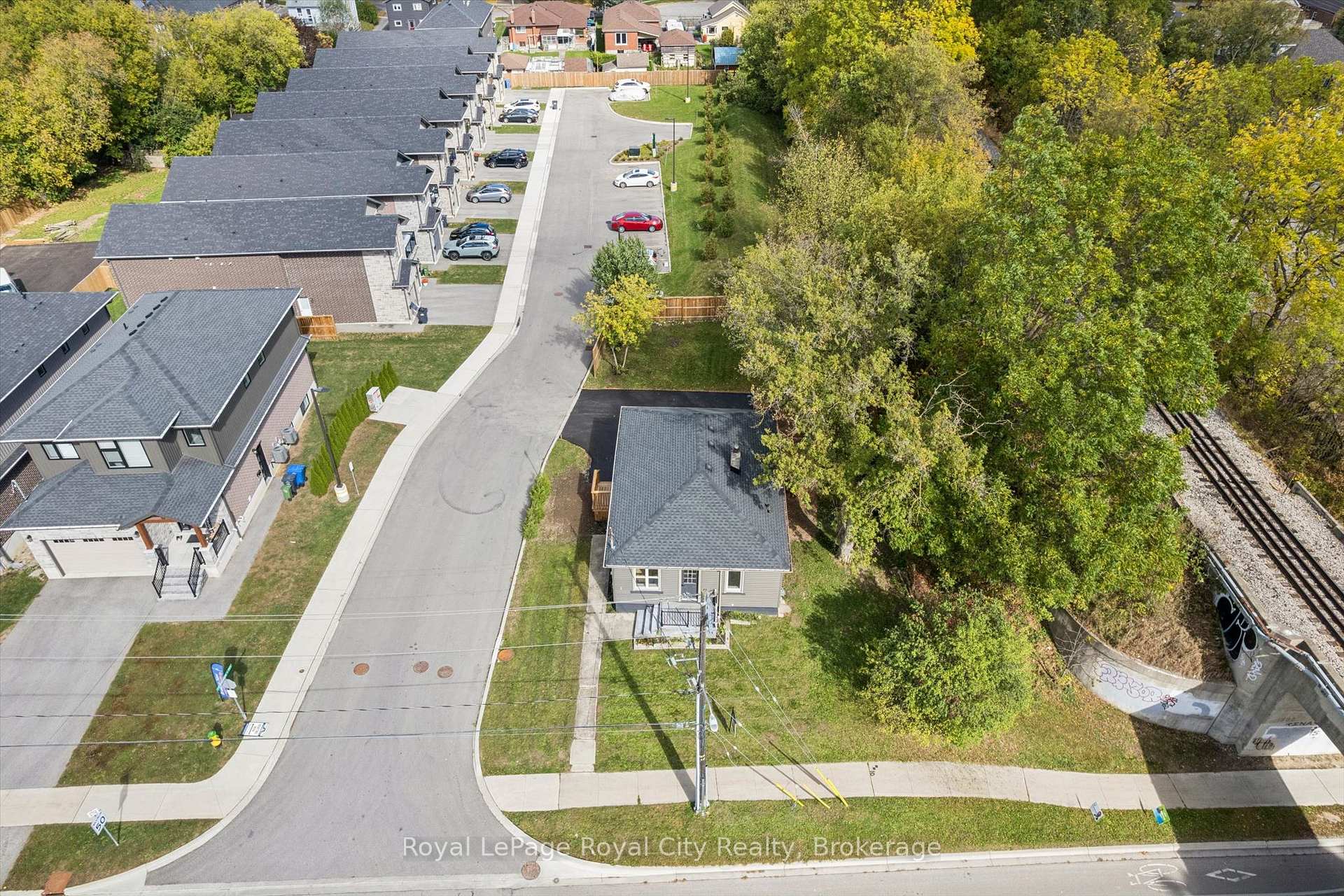 Photo 18 of 1 Stevenson Street N, Guelph, St. George's — HOMEH