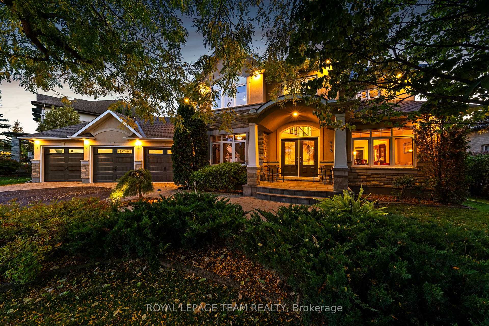 Photo 3 of 418 Lockmaster Crescent, Ottawa, Manotick Village & Manotick Estates — HOMEH