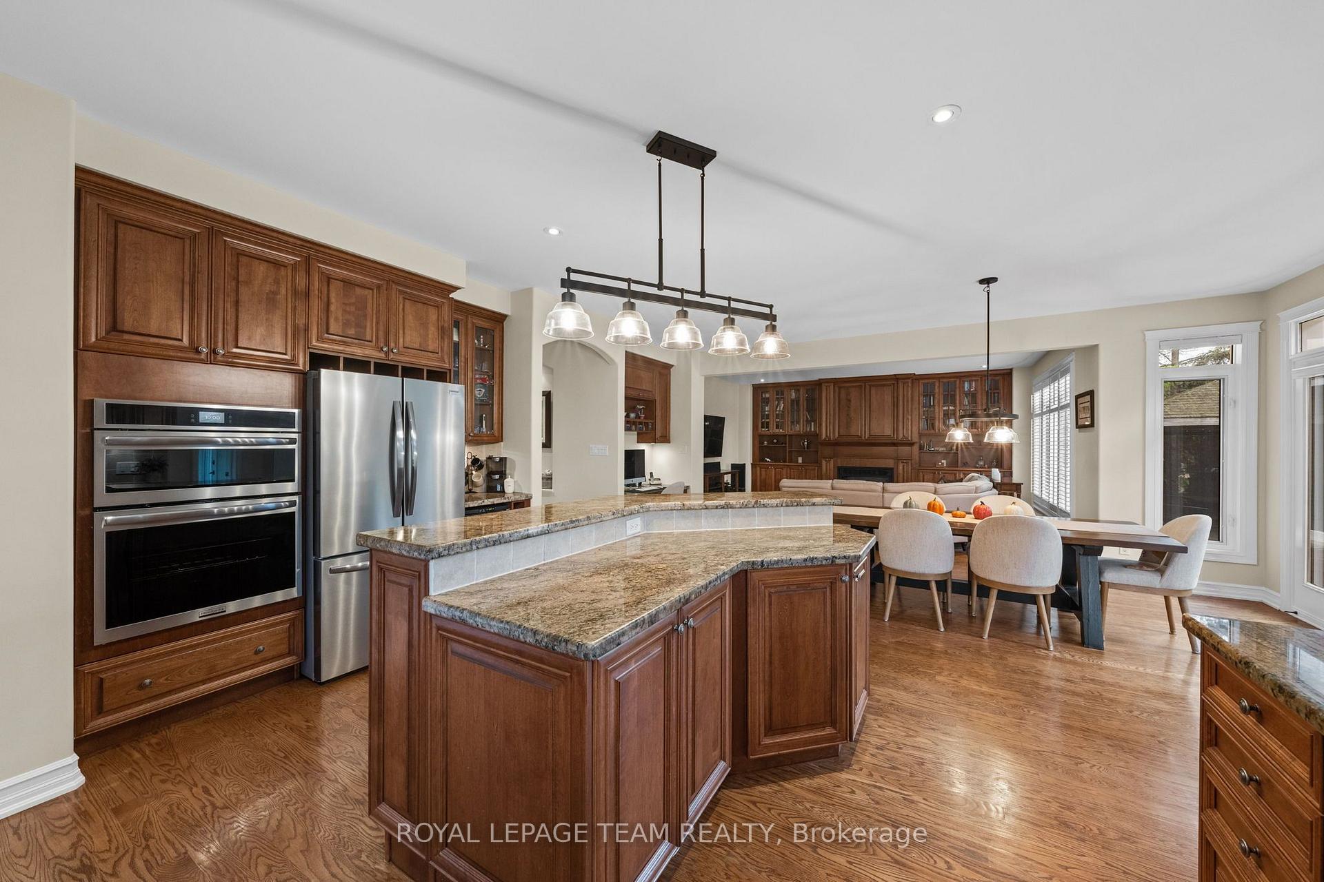 Photo 14 of 418 Lockmaster Crescent, Ottawa, Manotick Village & Manotick Estates — HOMEH
