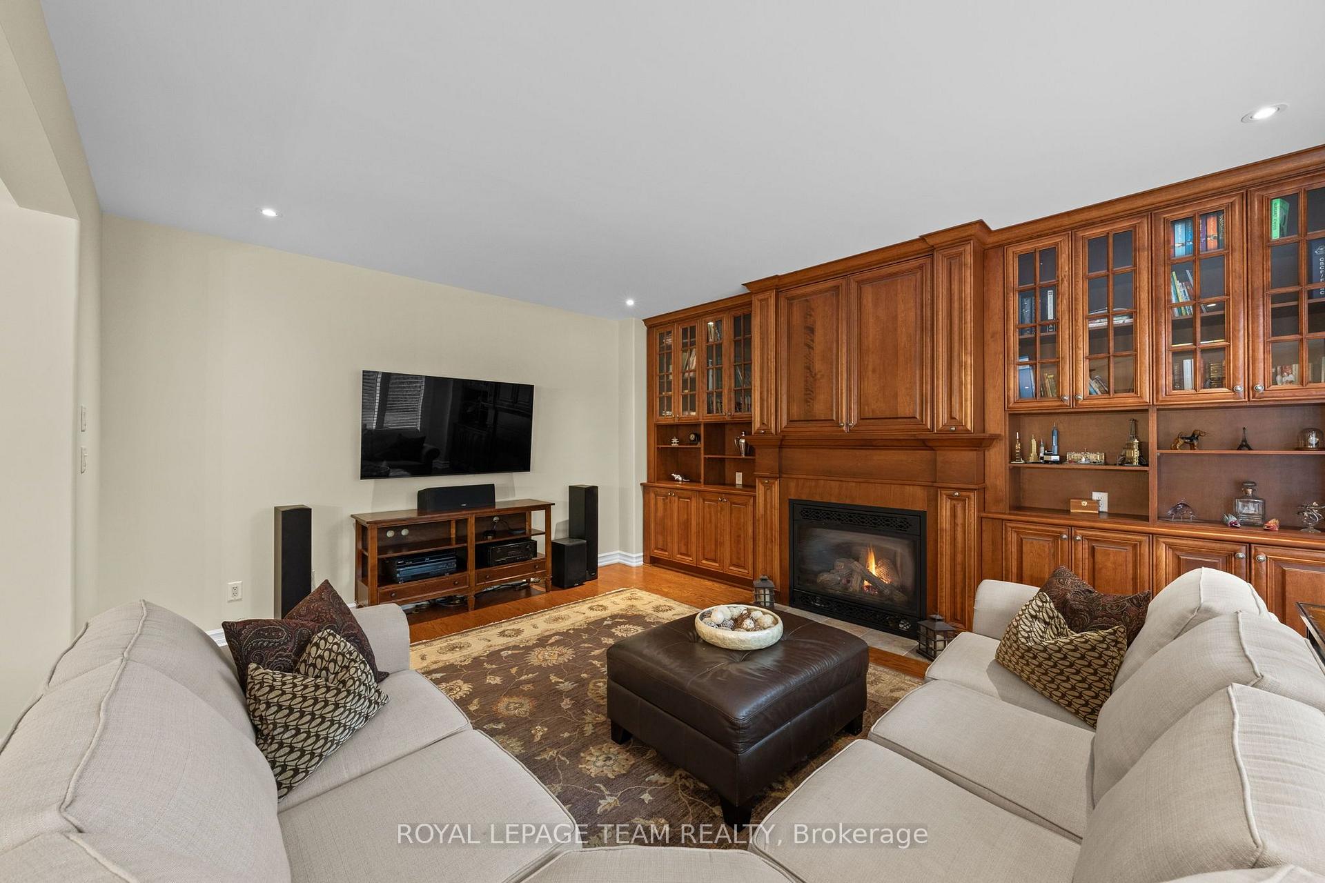 Photo 19 of 418 Lockmaster Crescent, Ottawa, Manotick Village & Manotick Estates — HOMEH