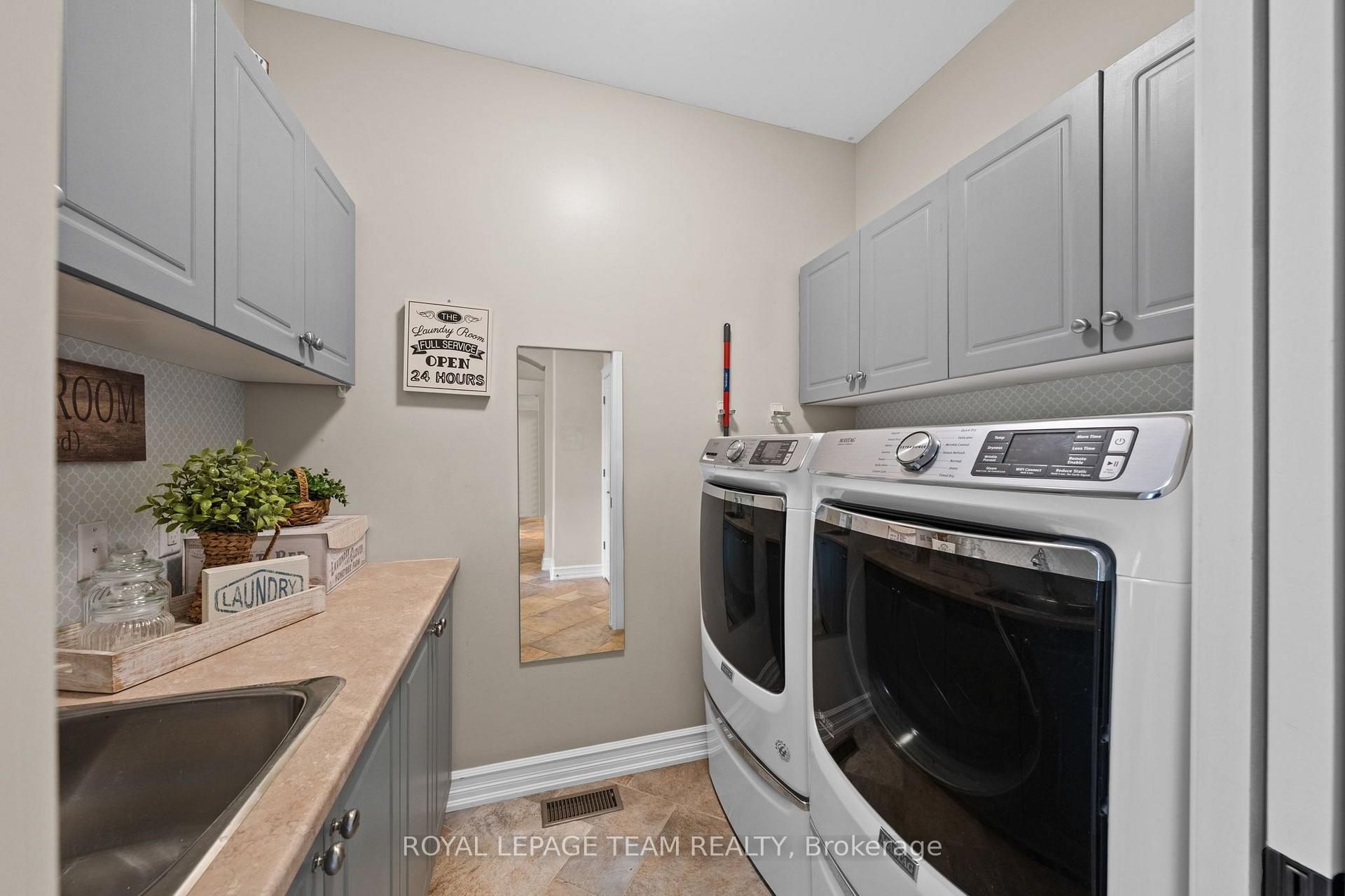 Photo 21 of 418 Lockmaster Crescent, Ottawa, Manotick Village & Manotick Estates — HOMEH