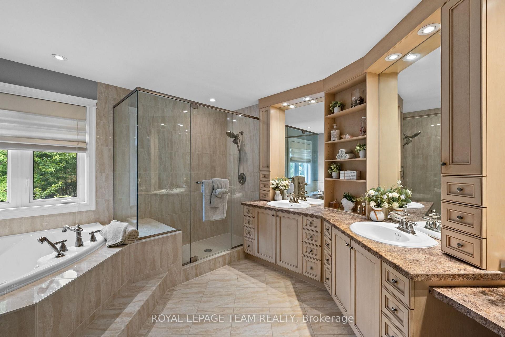 Photo 25 of 418 Lockmaster Crescent, Ottawa, Manotick Village & Manotick Estates — HOMEH