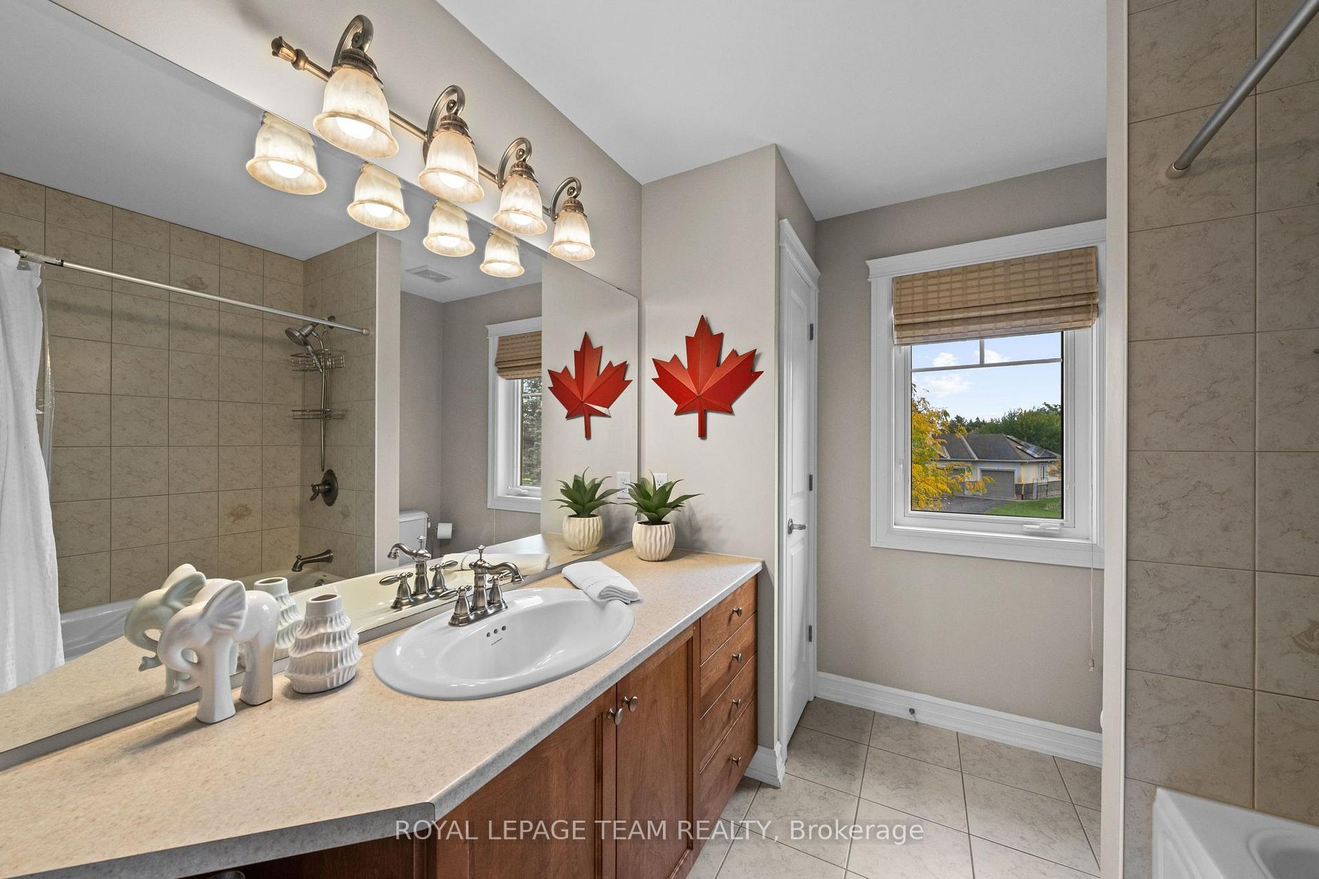 Photo 27 of 418 Lockmaster Crescent, Ottawa, Manotick Village & Manotick Estates — HOMEH