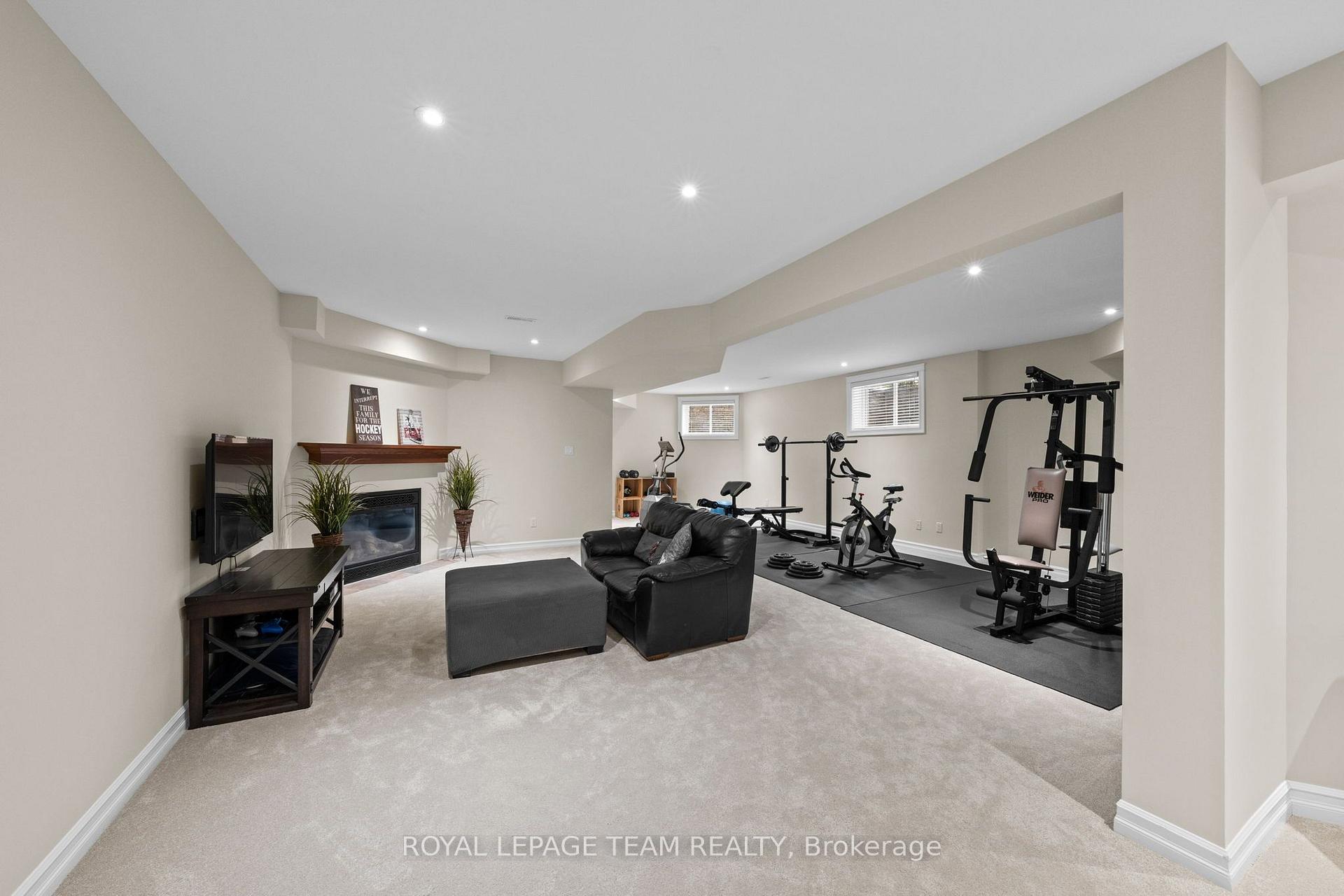 Photo 33 of 418 Lockmaster Crescent, Ottawa, Manotick Village & Manotick Estates — HOMEH