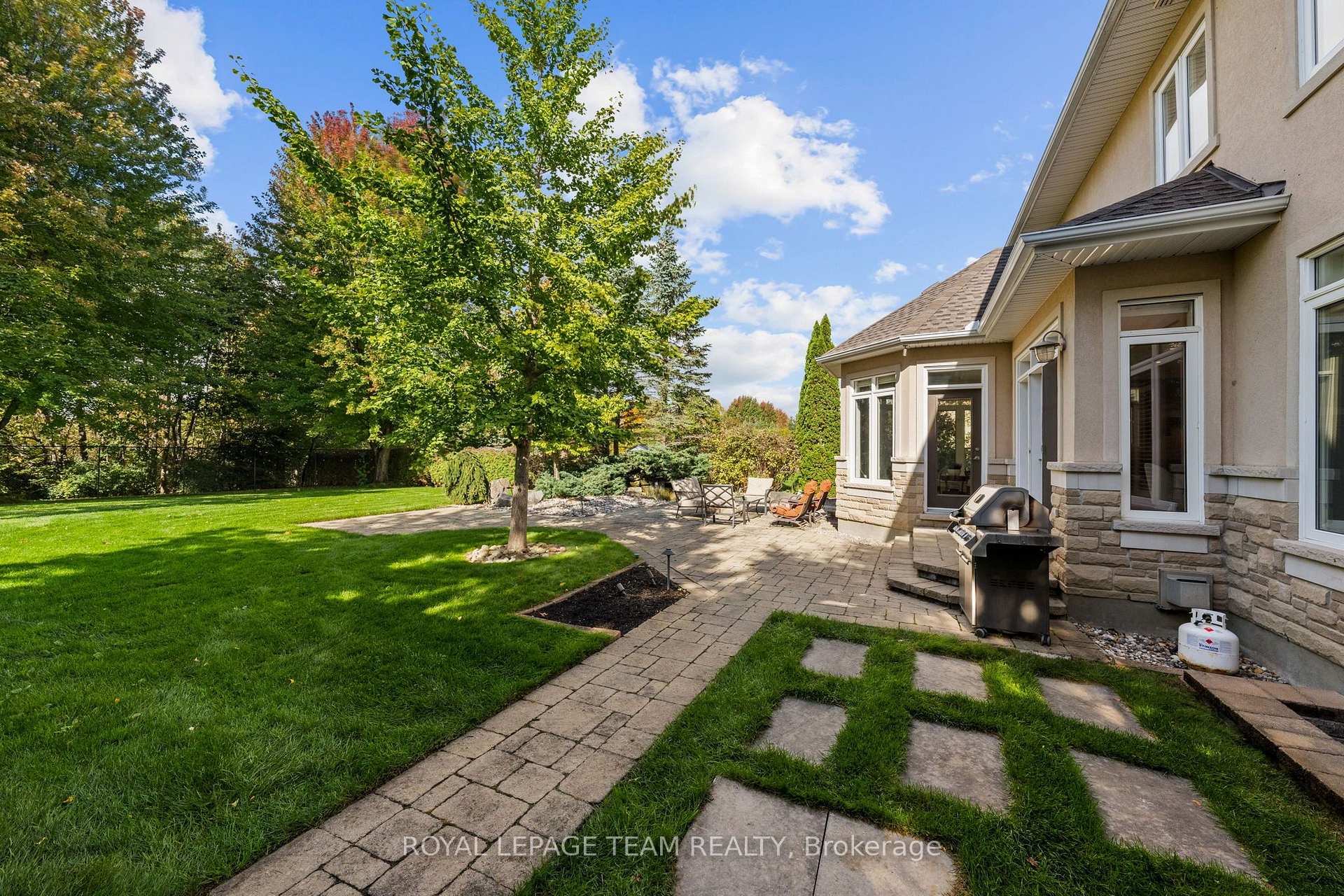 Photo 43 of 418 Lockmaster Crescent, Ottawa, Manotick Village & Manotick Estates — HOMEH