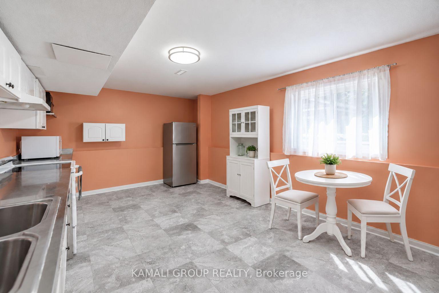 Photo 6 of Unit BSMT, 15 Ferguson Drive, Barrie, Northwest — HOMEH