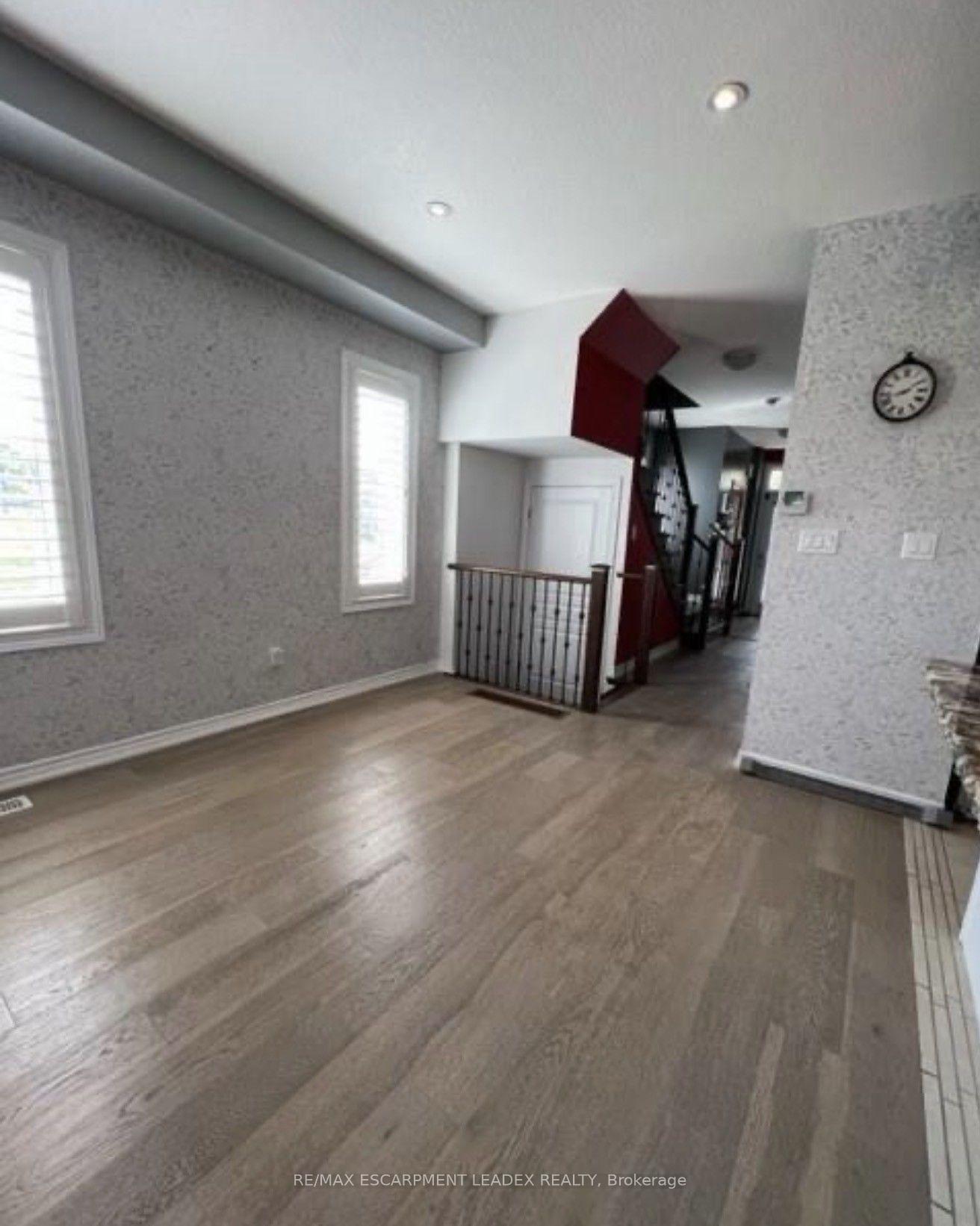 Photo 3 of 66 Vinton Road, Hamilton, Meadowlands — HOMEH